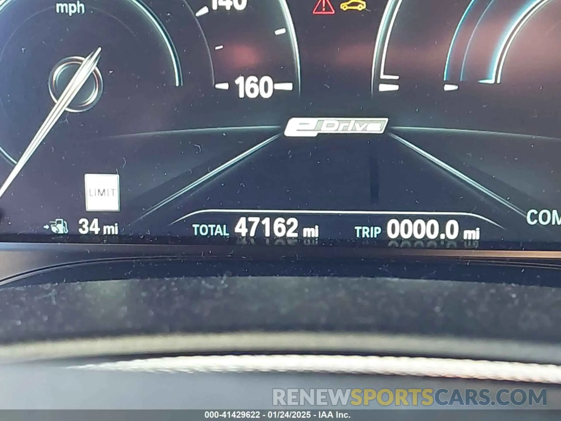 15 fotografías del automóvil dañado WBAJA9C51KB391855 BMW 530E 2019