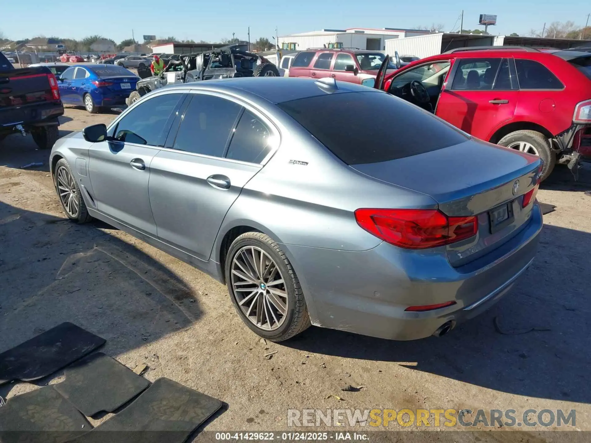 3 fotografías del automóvil dañado WBAJA9C51KB391855 BMW 530E 2019