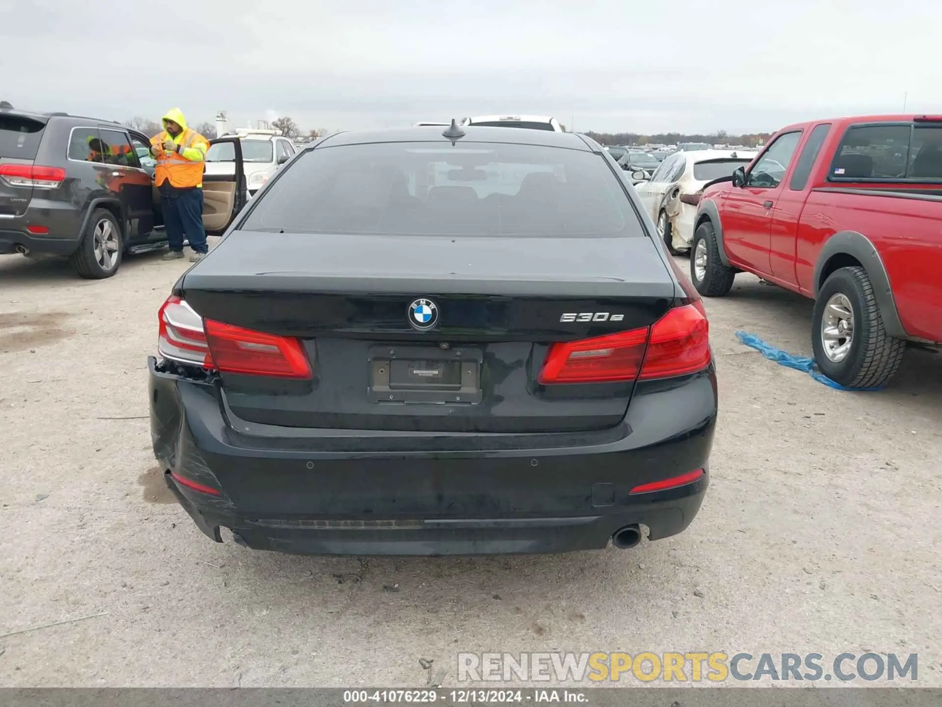 16 fotografías del automóvil dañado WBAJA9C52KB388561 BMW 530E 2019