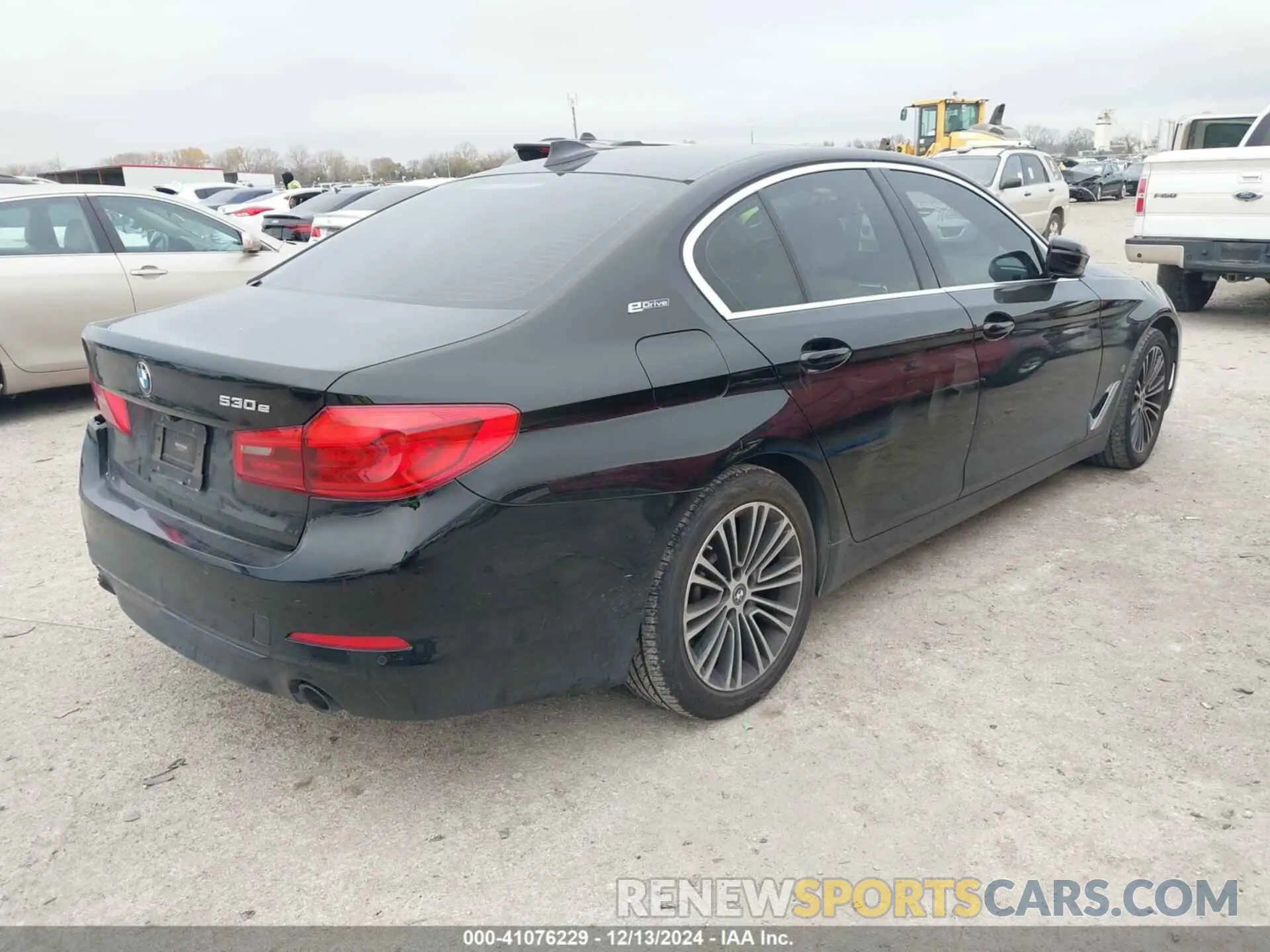 4 fotografías del automóvil dañado WBAJA9C52KB388561 BMW 530E 2019