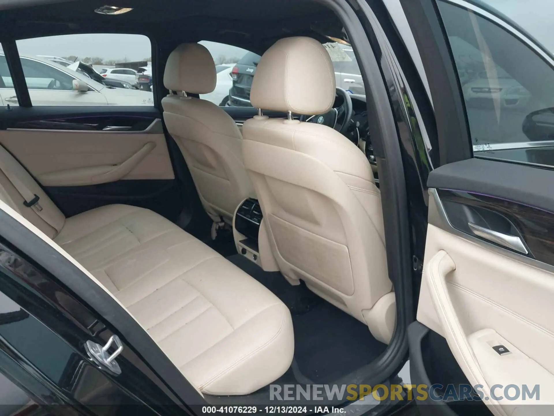 8 fotografías del automóvil dañado WBAJA9C52KB388561 BMW 530E 2019