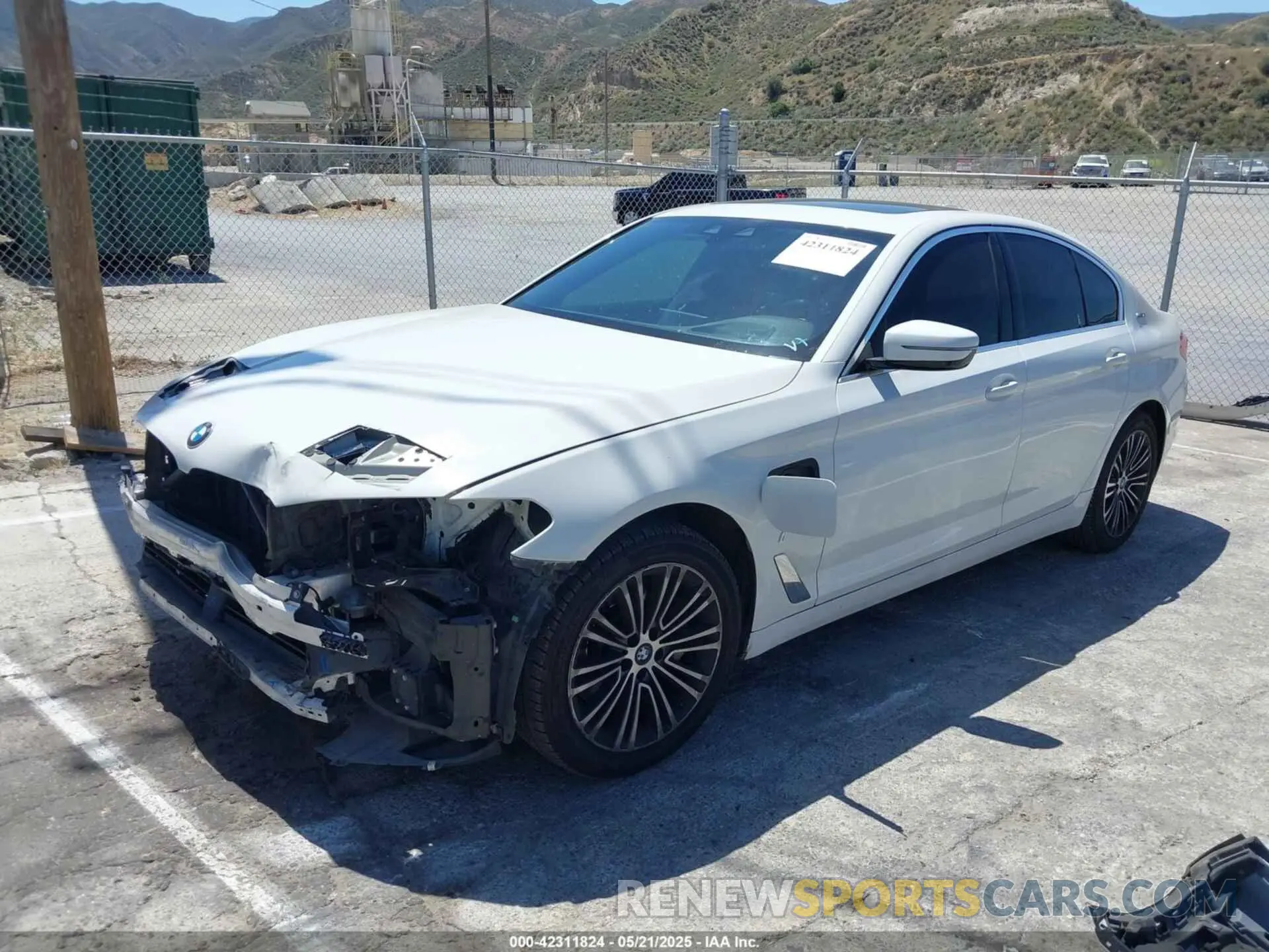 2 fotografías del automóvil dañado WBAJA9C53KB391999 BMW 530E 2019