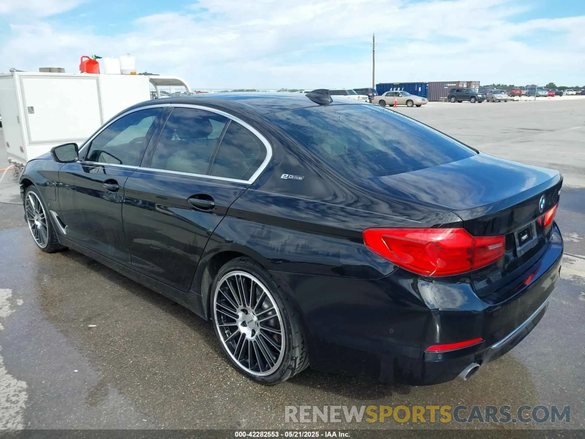 3 fotografías del automóvil dañado WBAJA9C54KB253646 BMW 530E 2019