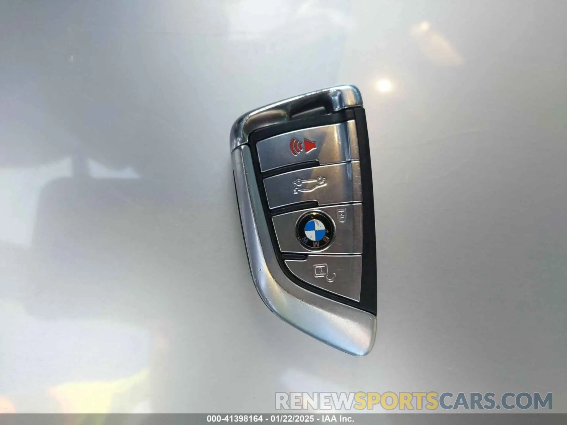 11 fotografías del automóvil dañado WBAJA9C55KB254885 BMW 530E 2019