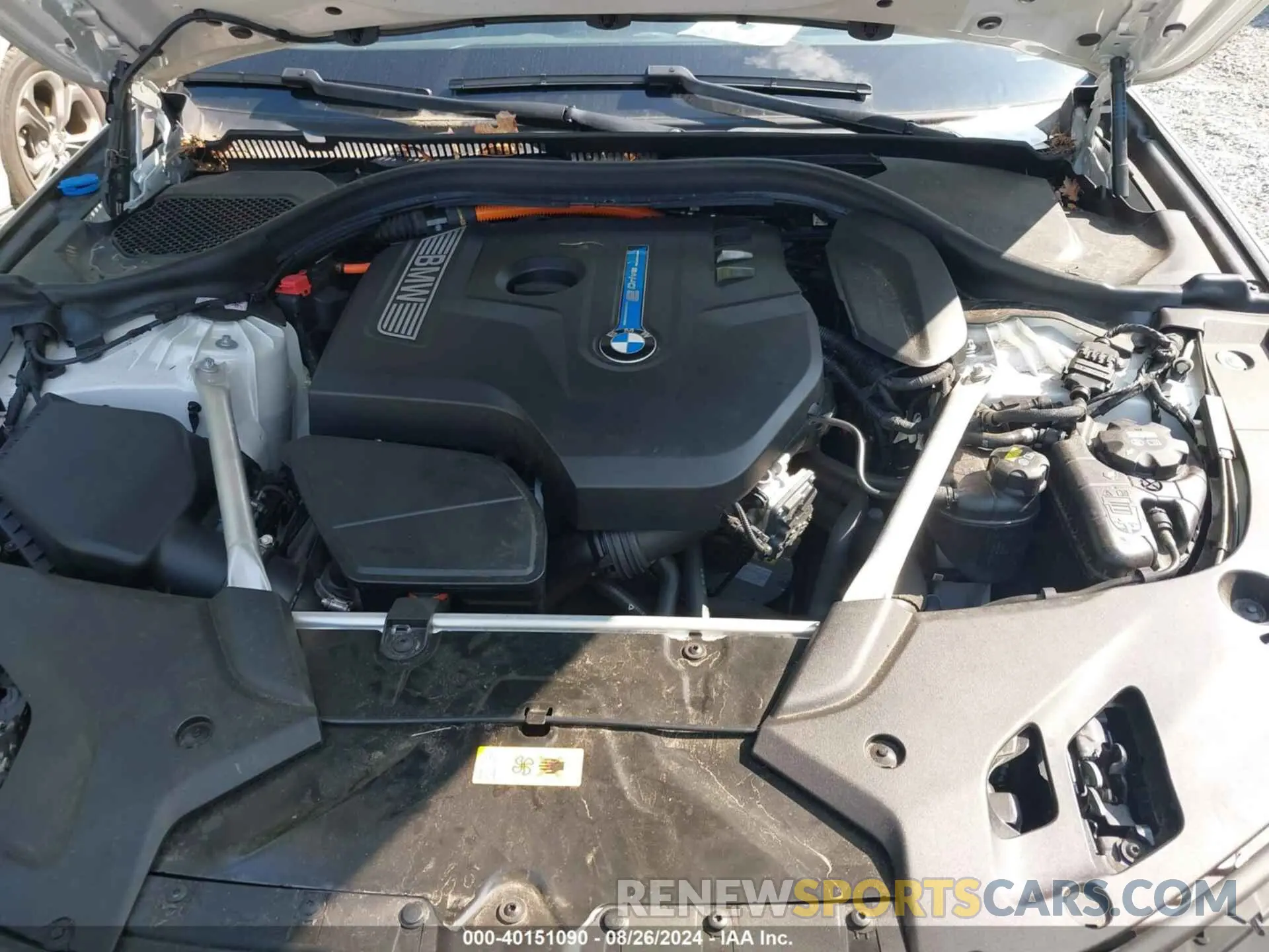 10 fotografías del automóvil dañado WBAJA9C56KB388840 BMW 530E 2019