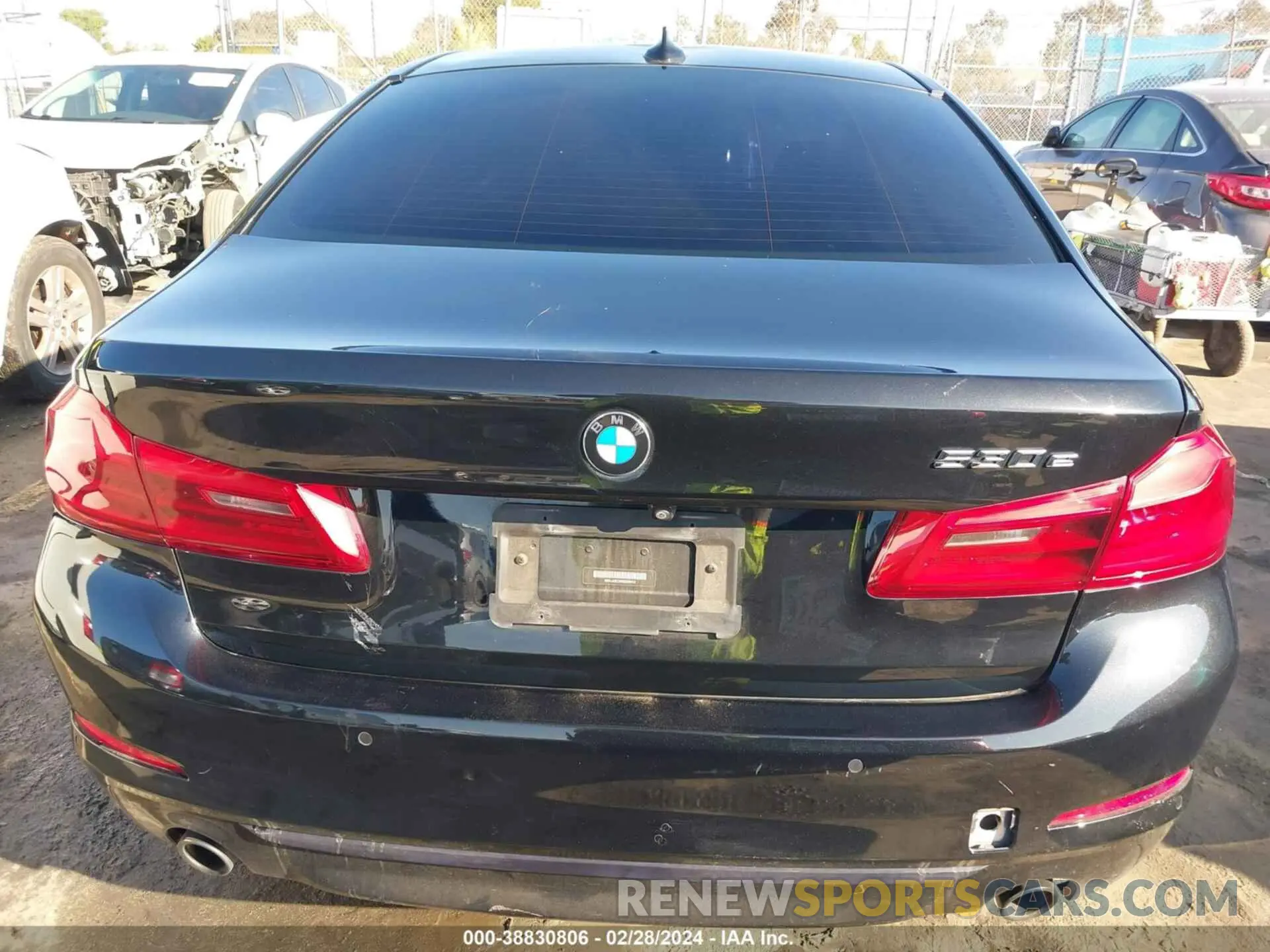 17 fotografías del automóvil dañado WBAJA9C58KB399418 BMW 530E 2019