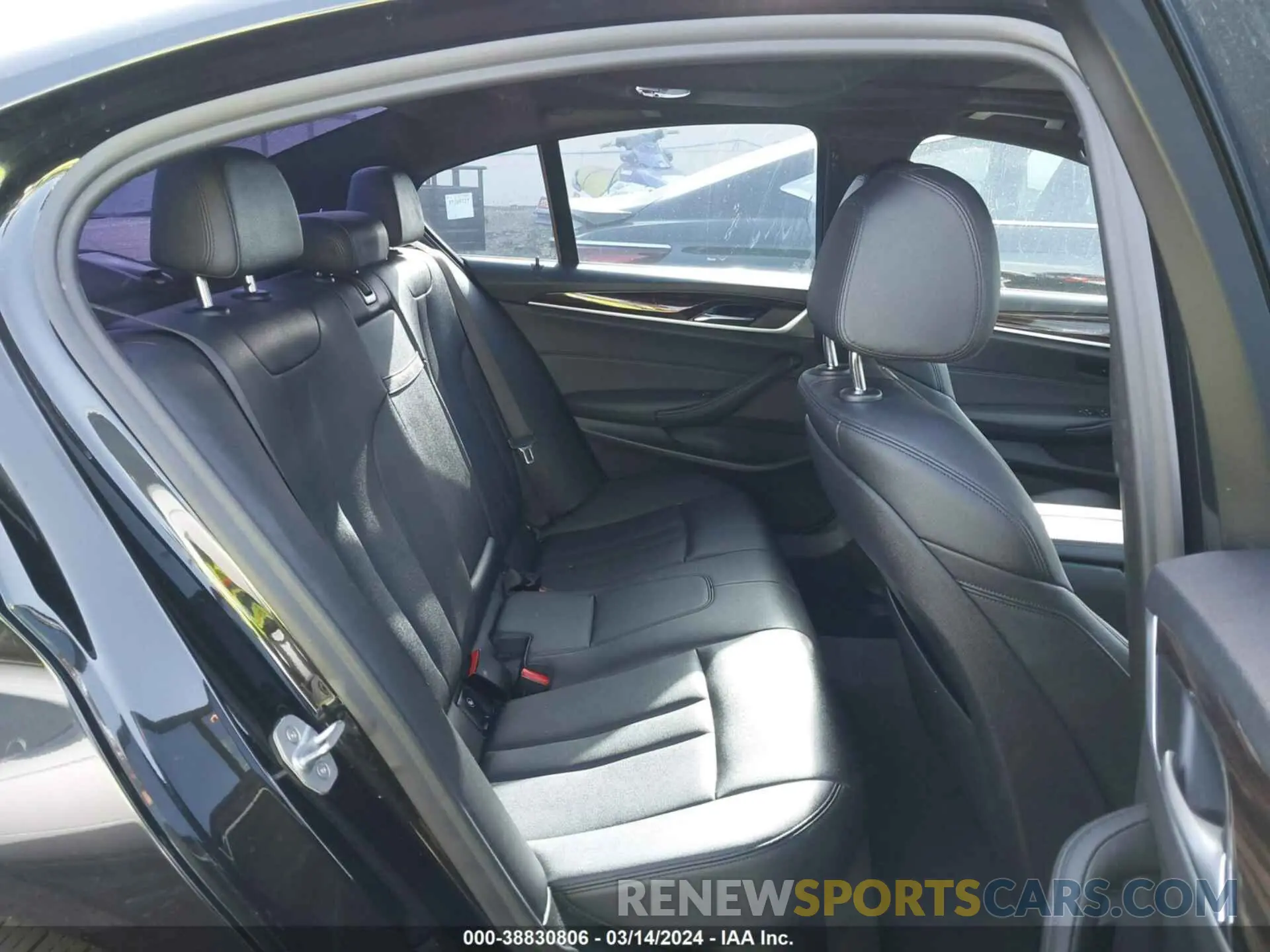 8 fotografías del automóvil dañado WBAJA9C58KB399418 BMW 530E 2019