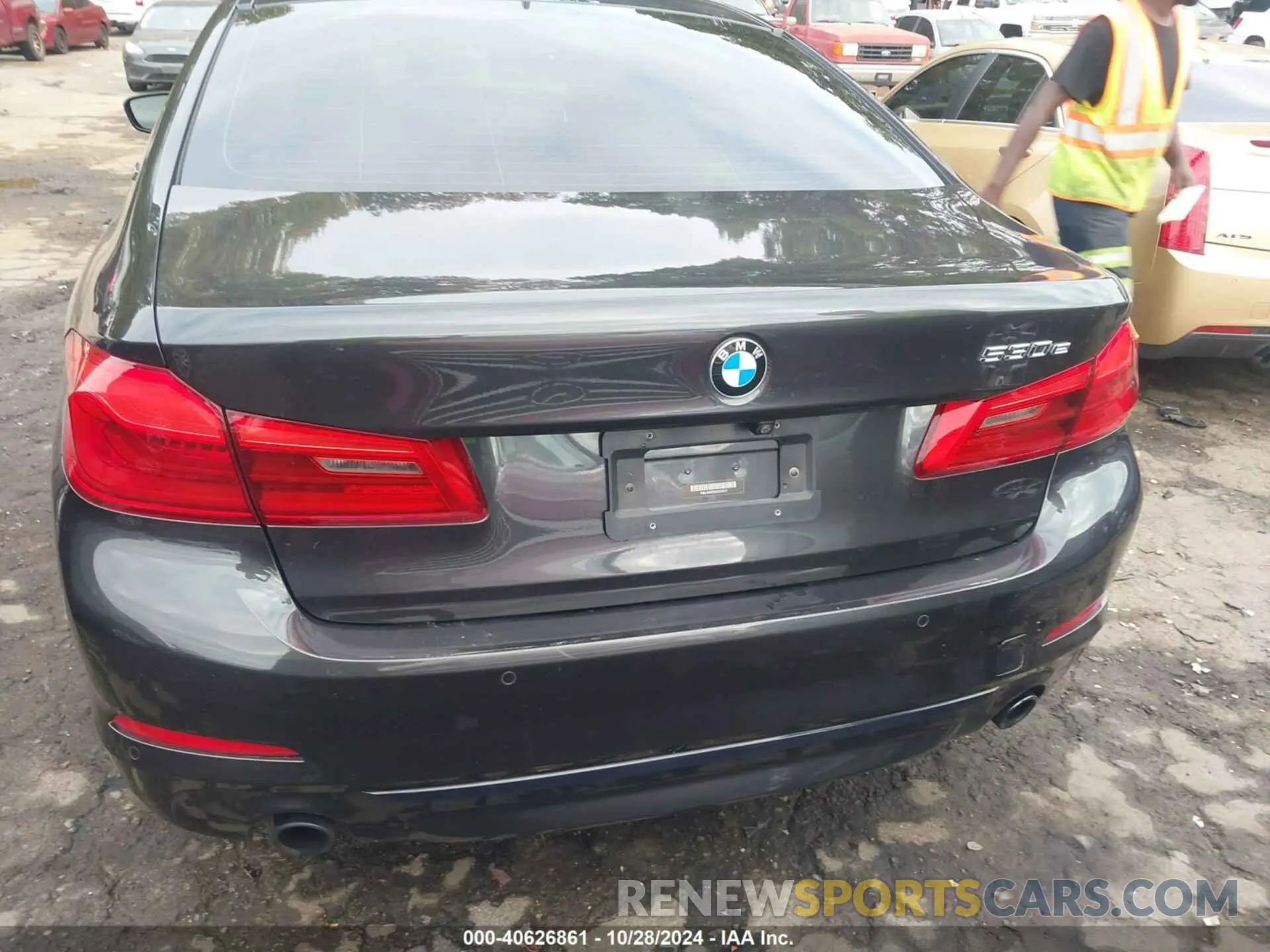 16 fotografías del automóvil dañado WBAJA9C59KB254517 BMW 530E 2019