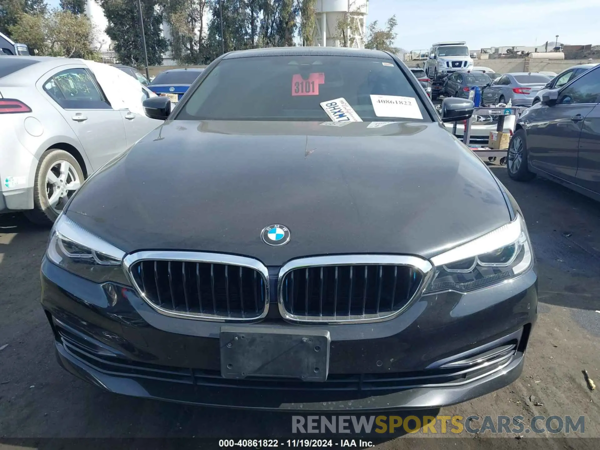 13 fotografías del automóvil dañado WBAJA9C5XKB389649 BMW 530E 2019