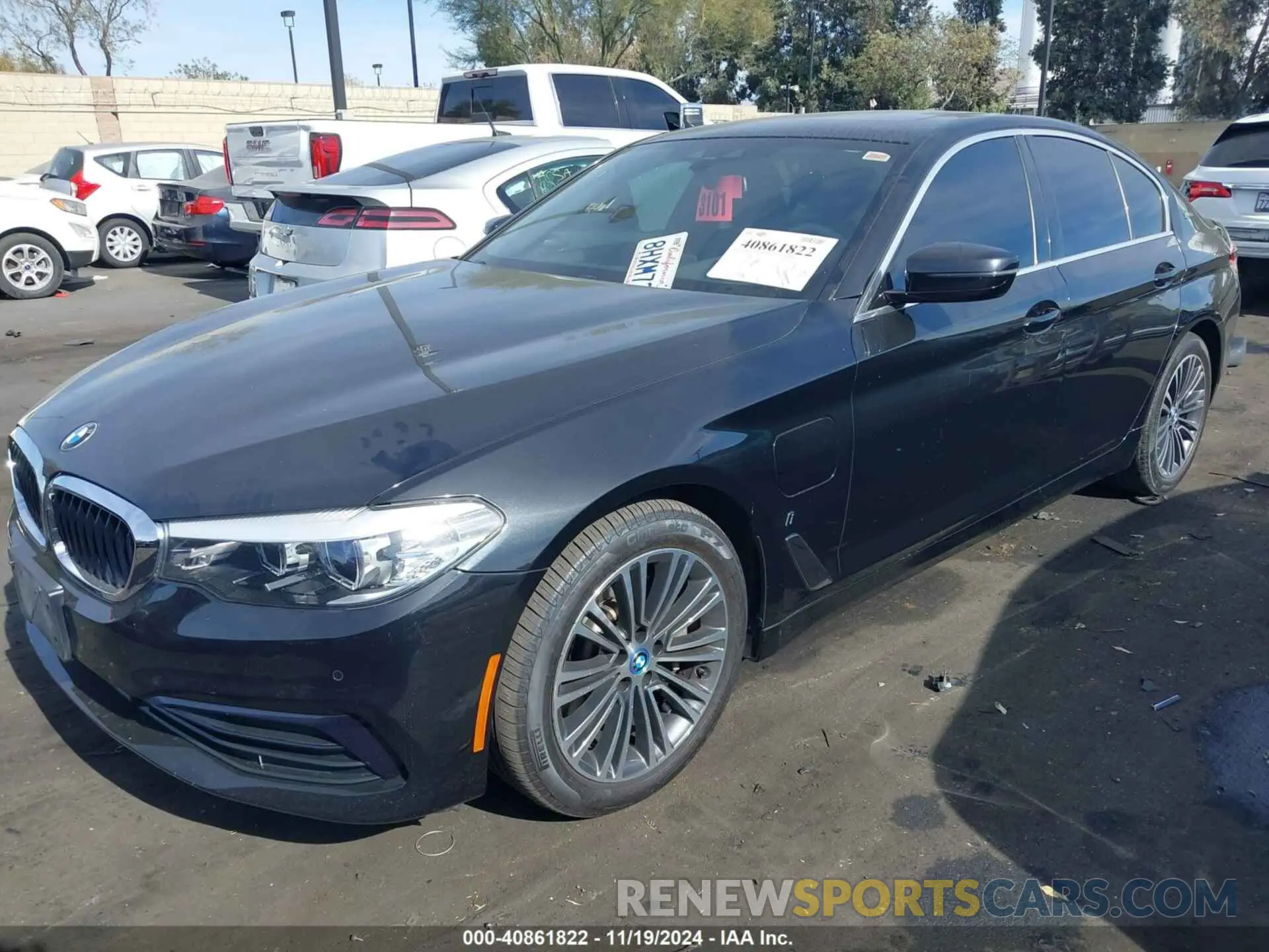 2 fotografías del automóvil dañado WBAJA9C5XKB389649 BMW 530E 2019
