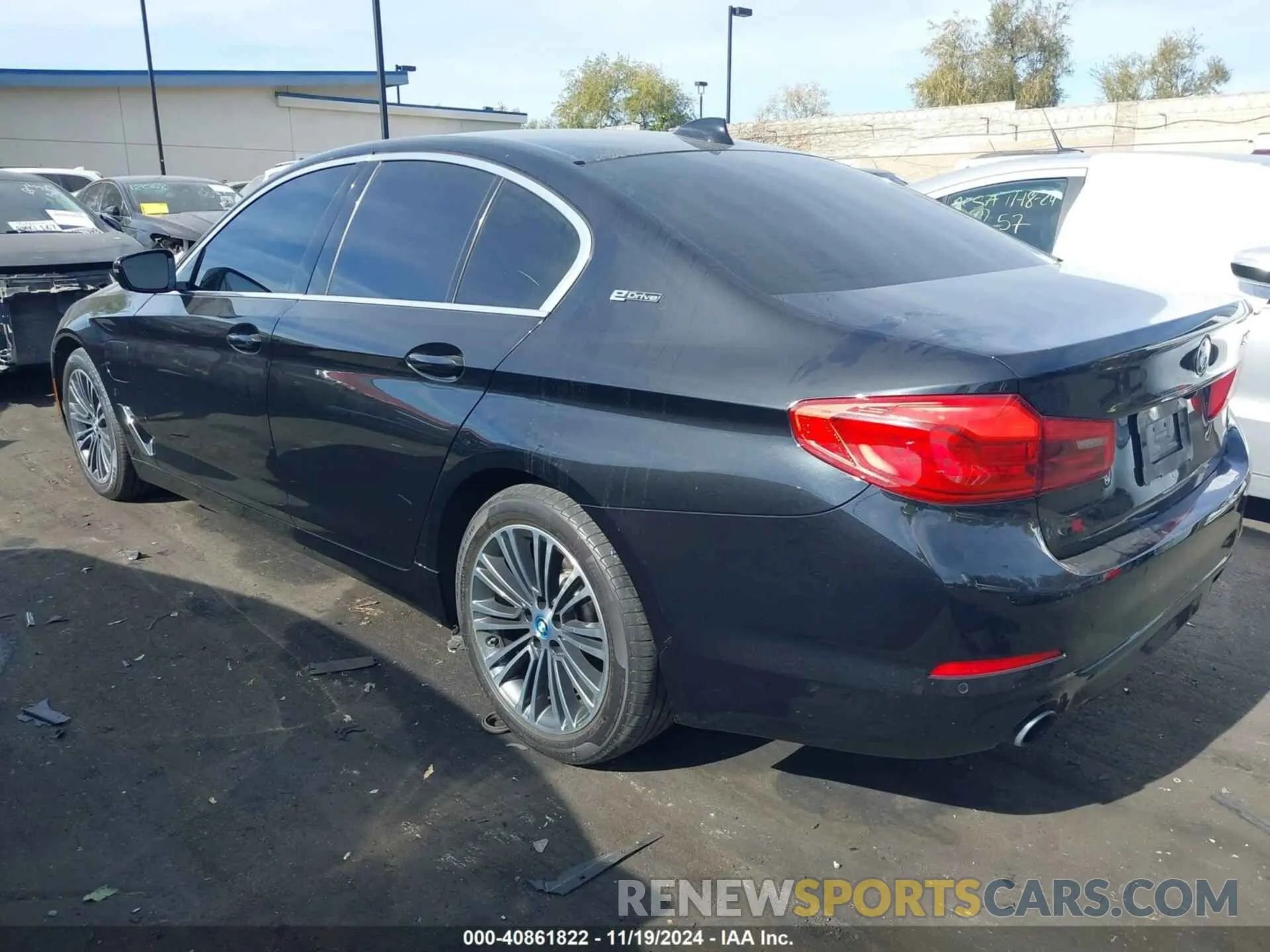 3 fotografías del automóvil dañado WBAJA9C5XKB389649 BMW 530E 2019