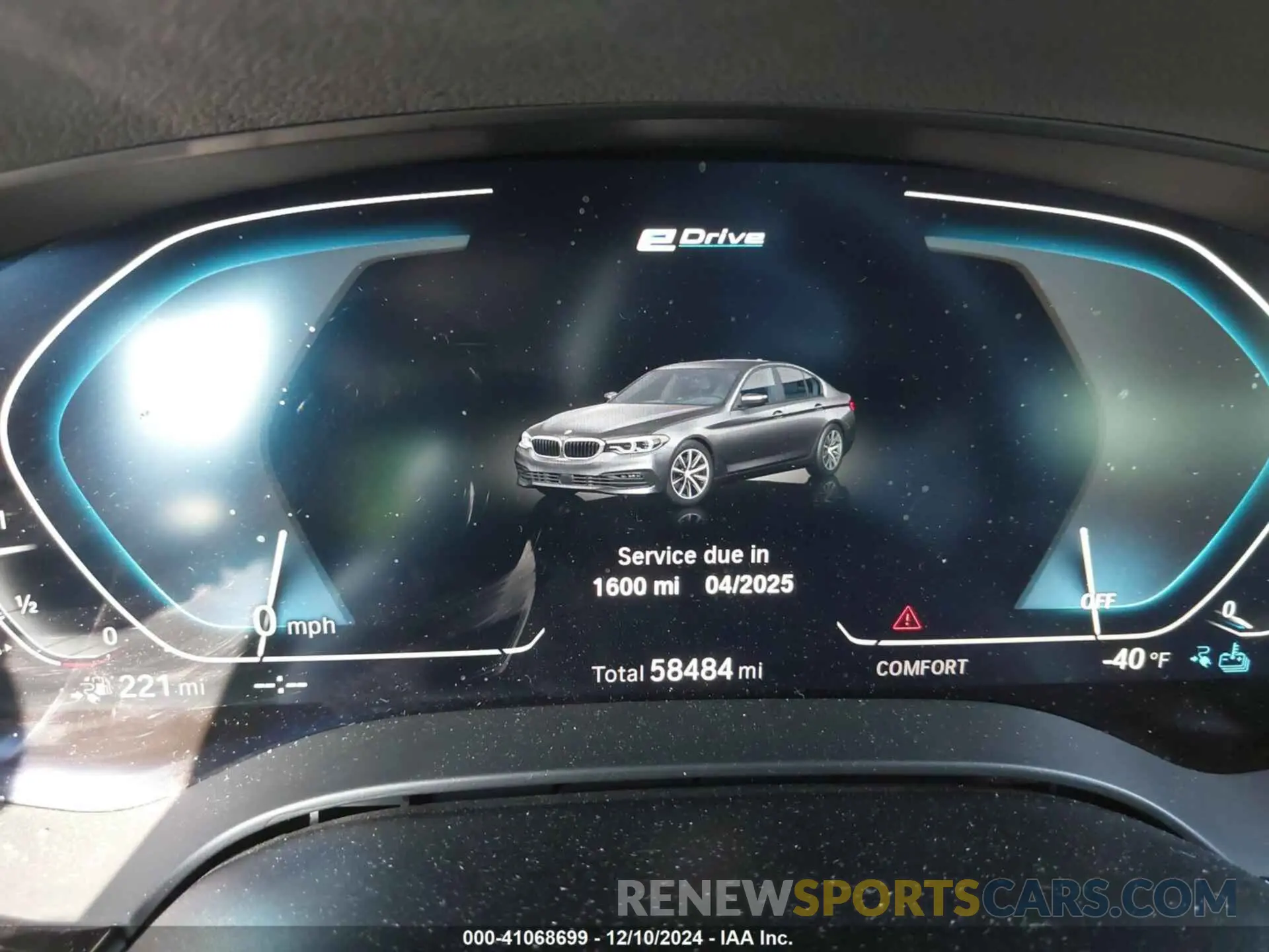 16 fotografías del automóvil dañado WBAJA9C04LCE06903 BMW 530E 2020