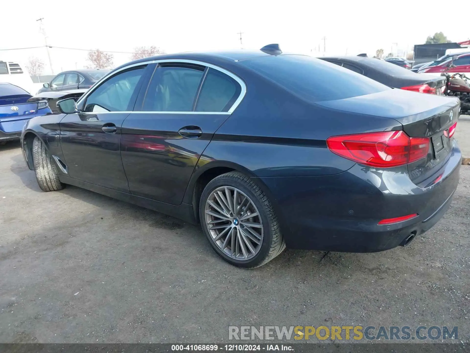3 fotografías del automóvil dañado WBAJA9C04LCE06903 BMW 530E 2020