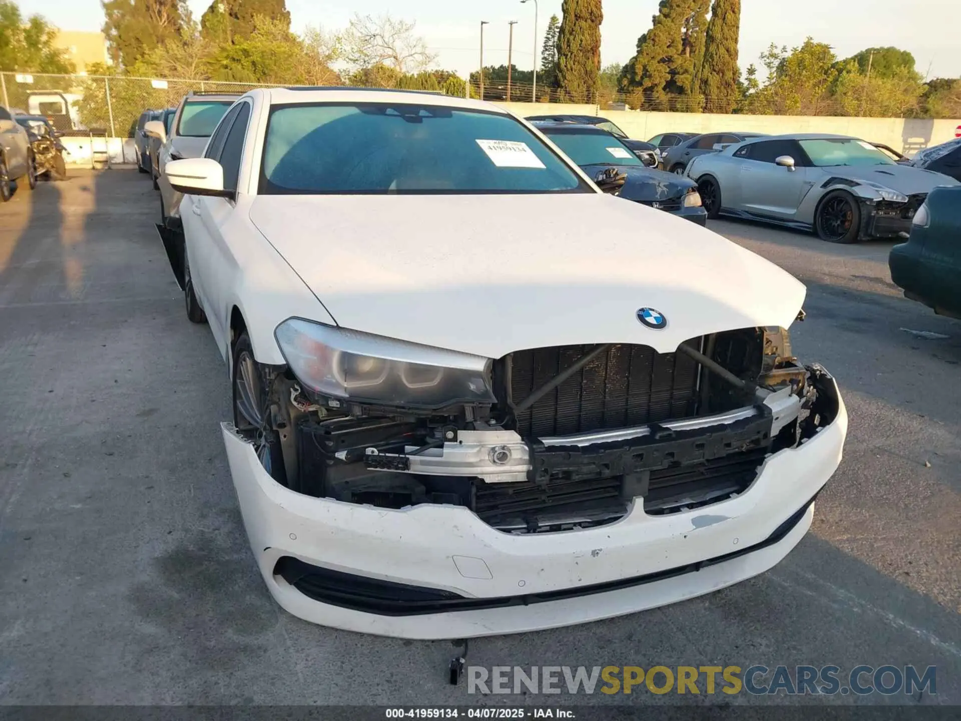 1 fotografías del automóvil dañado WBAJA9C08LCD41408 BMW 530E 2020