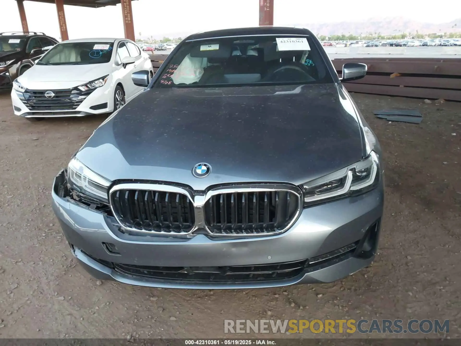 11 fotografías del automóvil dañado WBA13AG03MCG69374 BMW 530E 2021