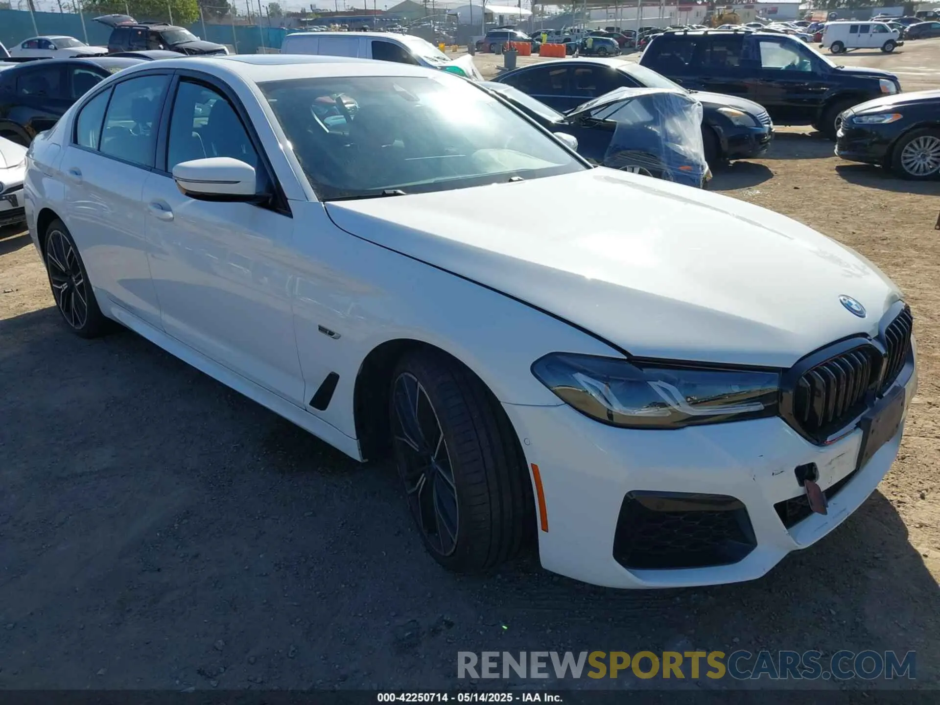 1 fotografías del automóvil dañado WBA13AG00PCM09841 BMW 530E 2023