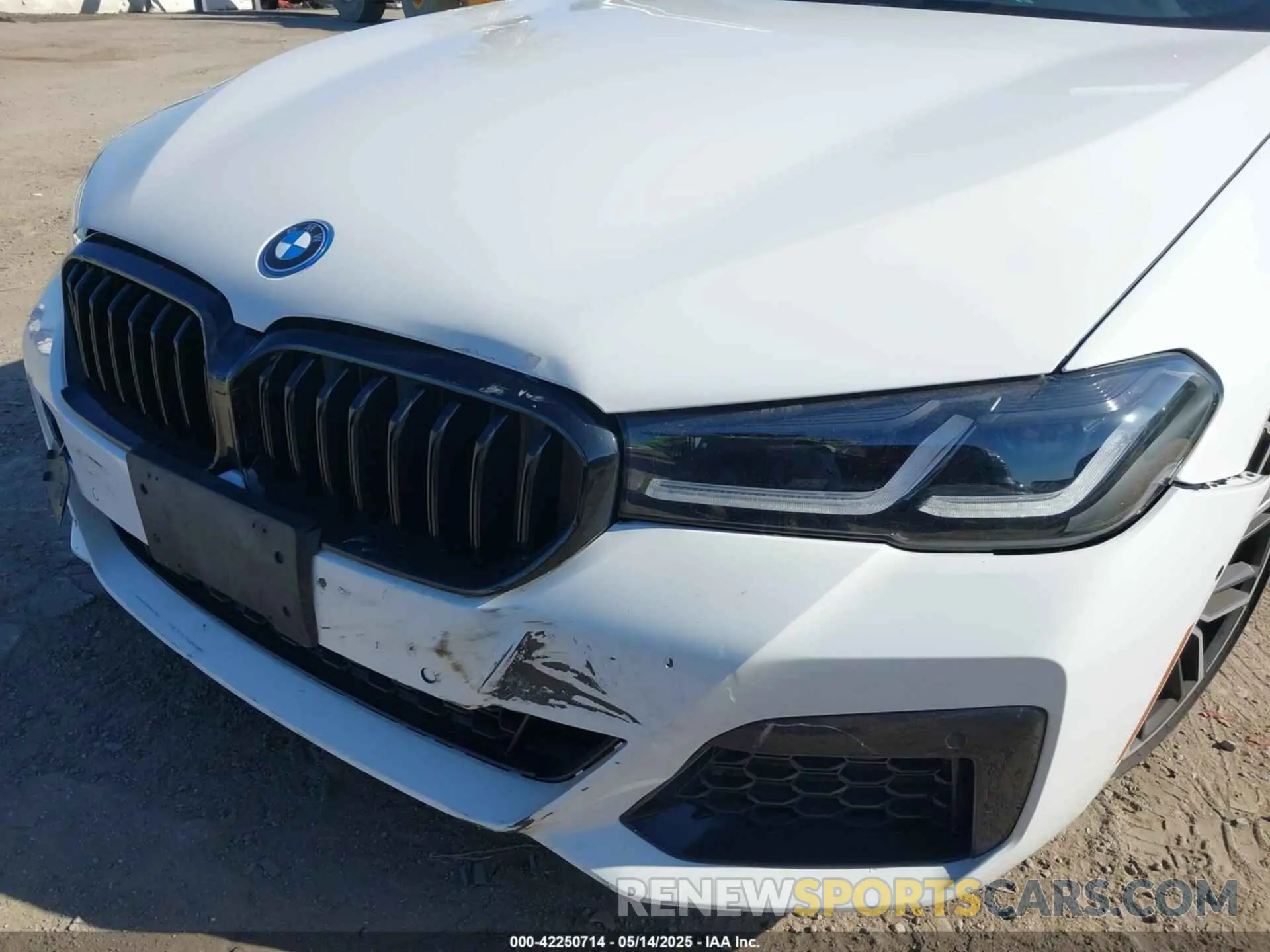 6 fotografías del automóvil dañado WBA13AG00PCM09841 BMW 530E 2023