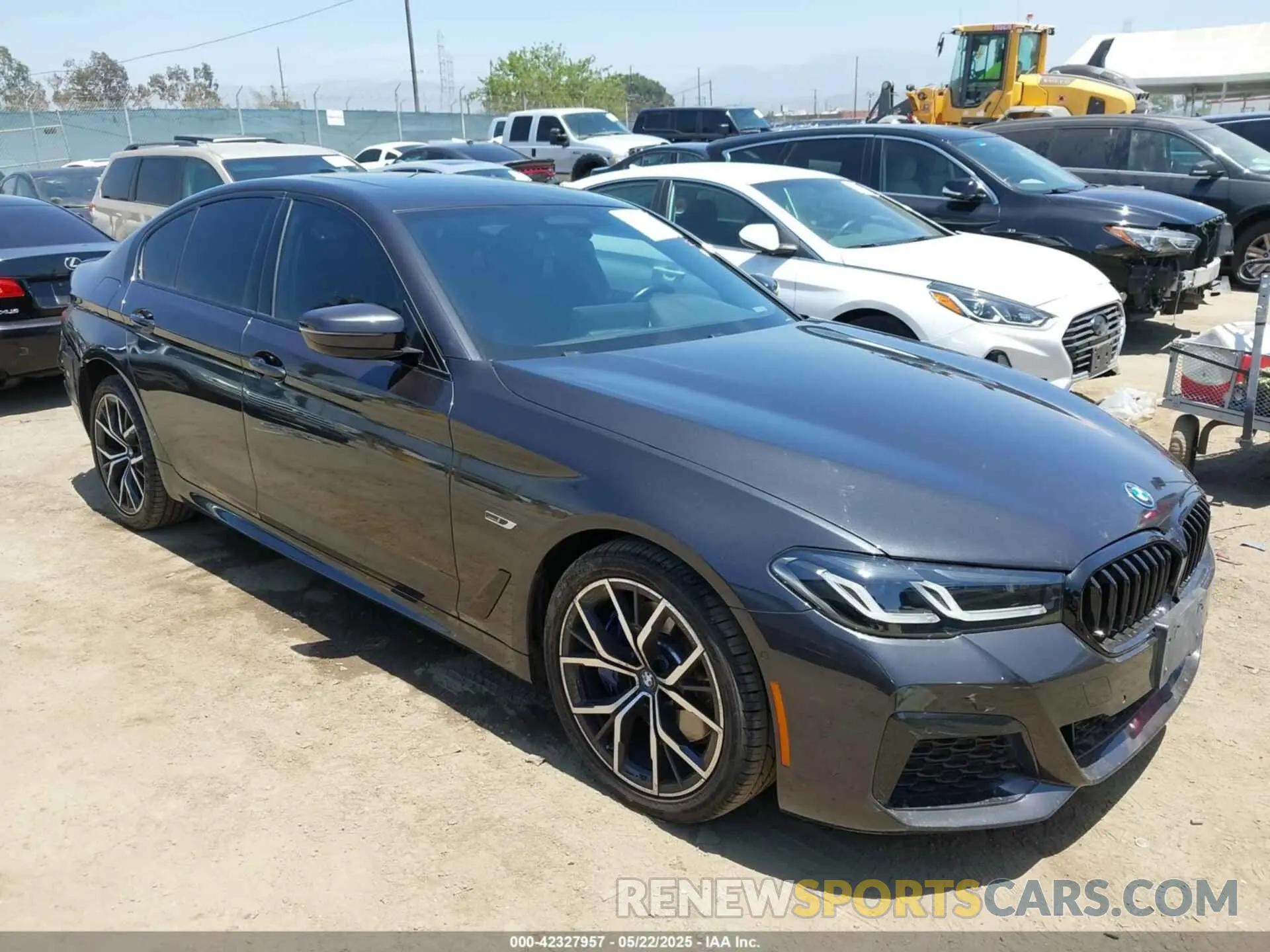 1 fotografías del automóvil dañado WBA13AG05PCL73810 BMW 530E 2023