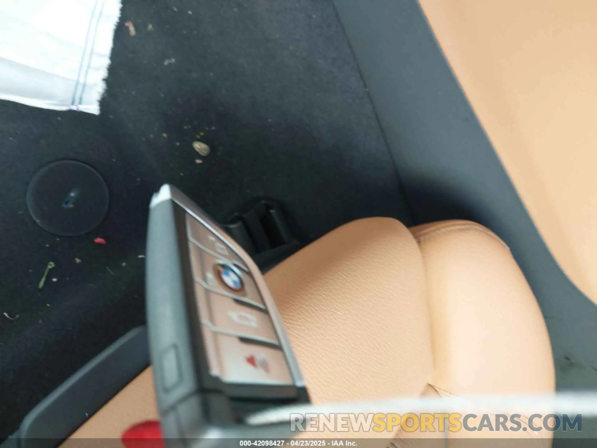 11 fotografías del automóvil dañado WBA13AG09PCL56556 BMW 530E 2023