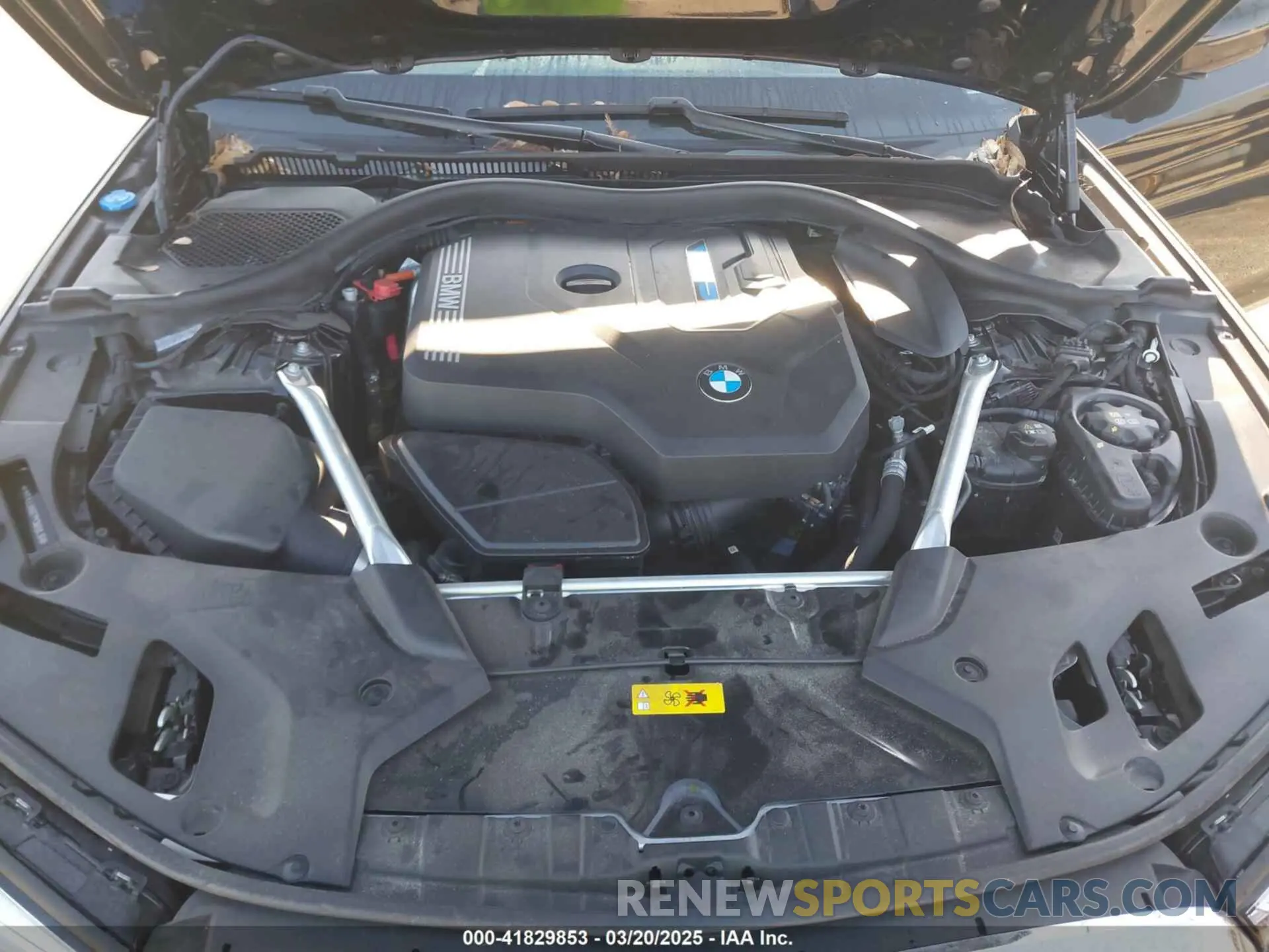 9 fotografías del automóvil dañado WBA33AG07PCN60636 BMW 530E 2023