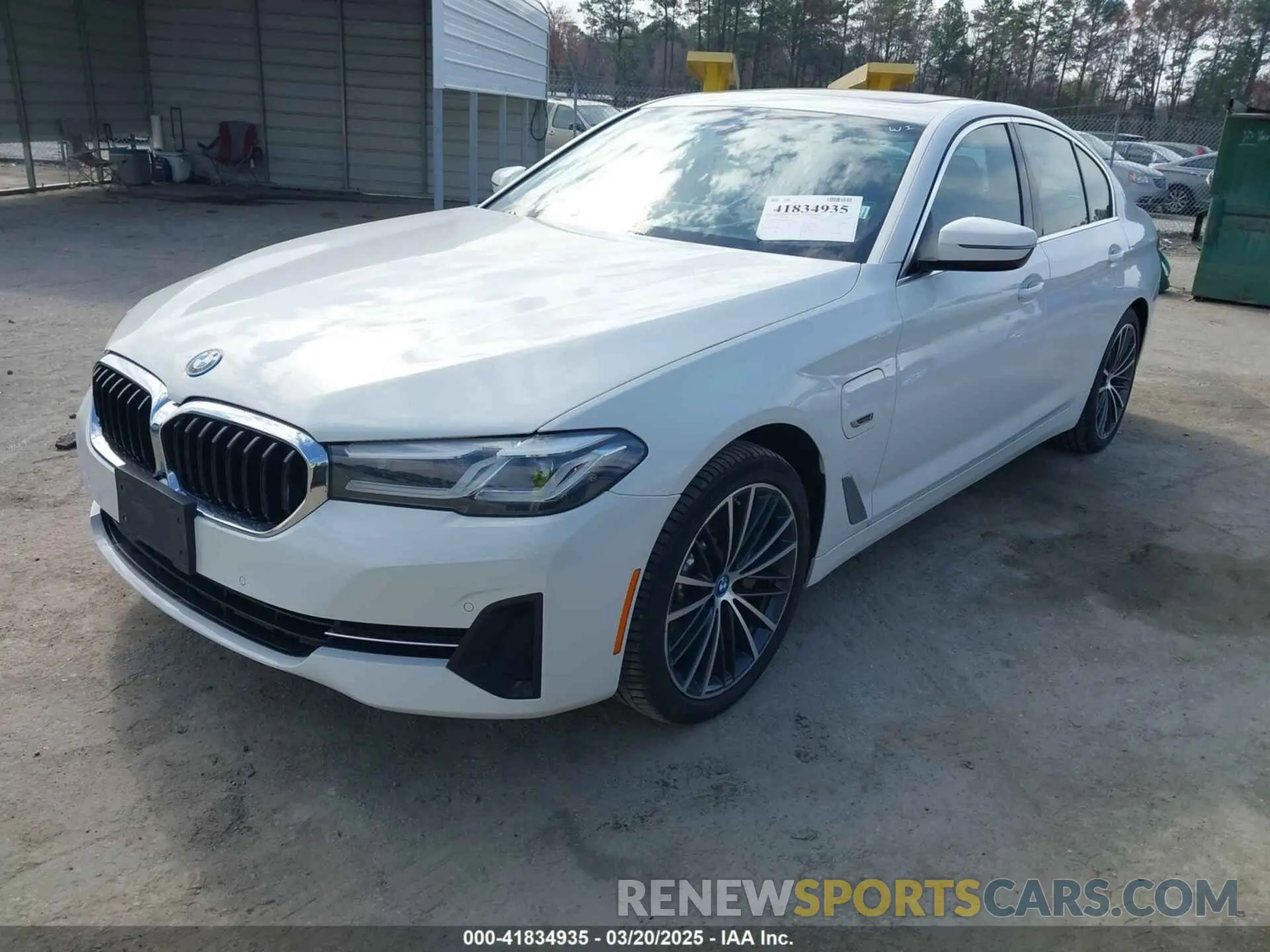 2 fotografías del automóvil dañado WBA33AG07PCN61771 BMW 530E 2023