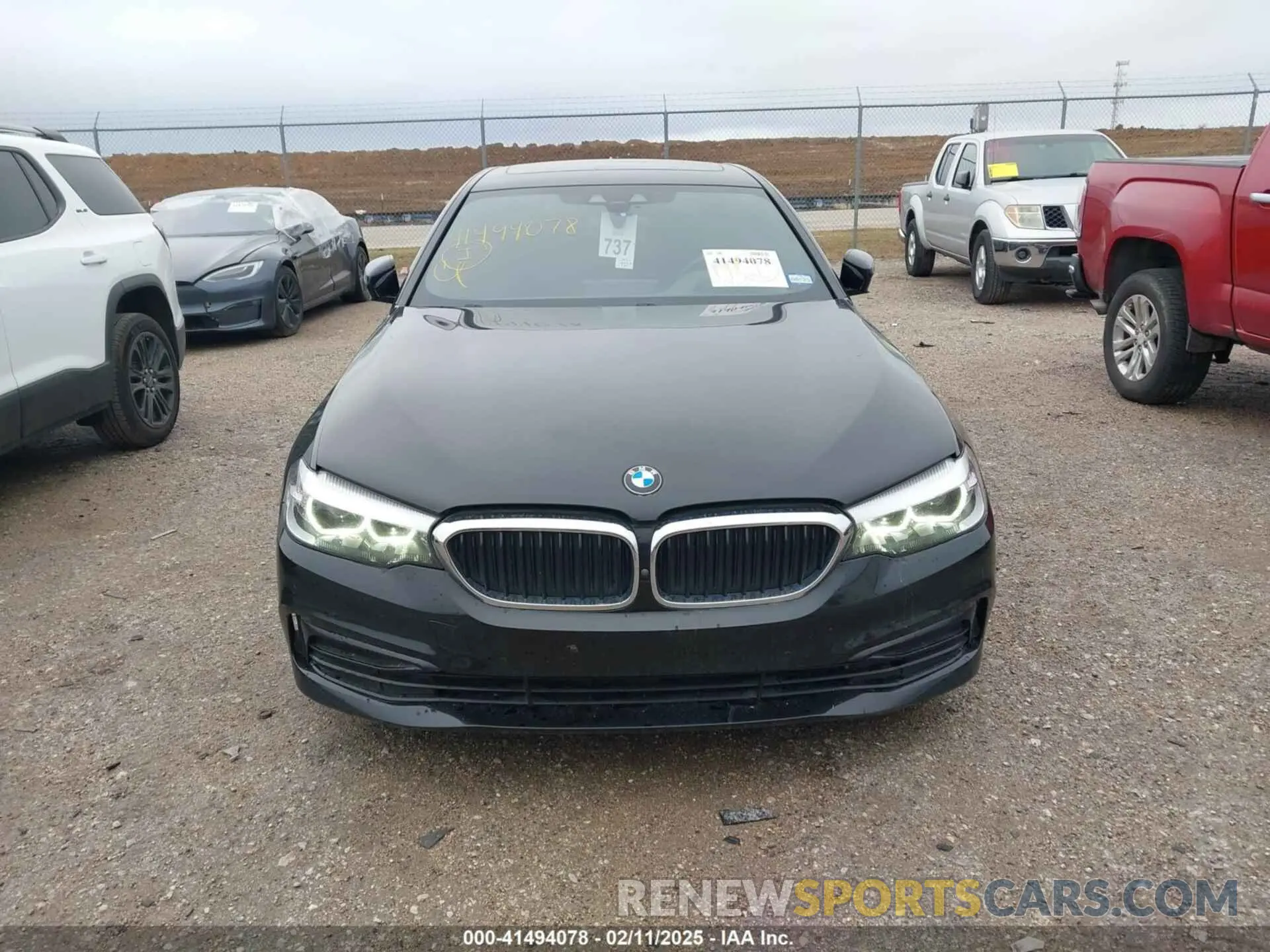12 fotografías del automóvil dañado WBAJA5C52KWW06869 BMW 530I 2019