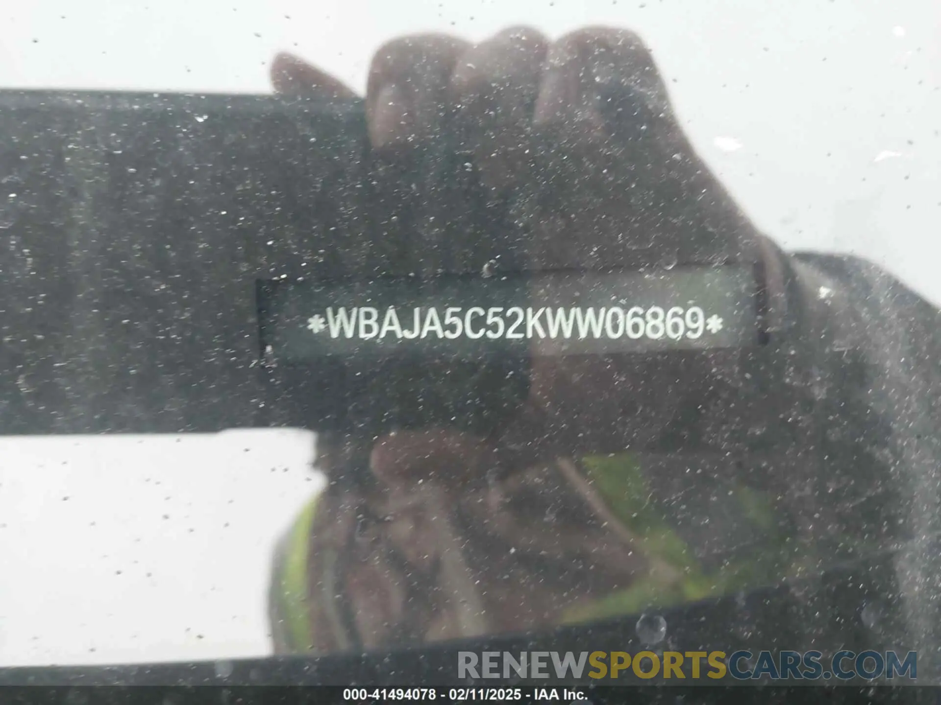 9 fotografías del automóvil dañado WBAJA5C52KWW06869 BMW 530I 2019