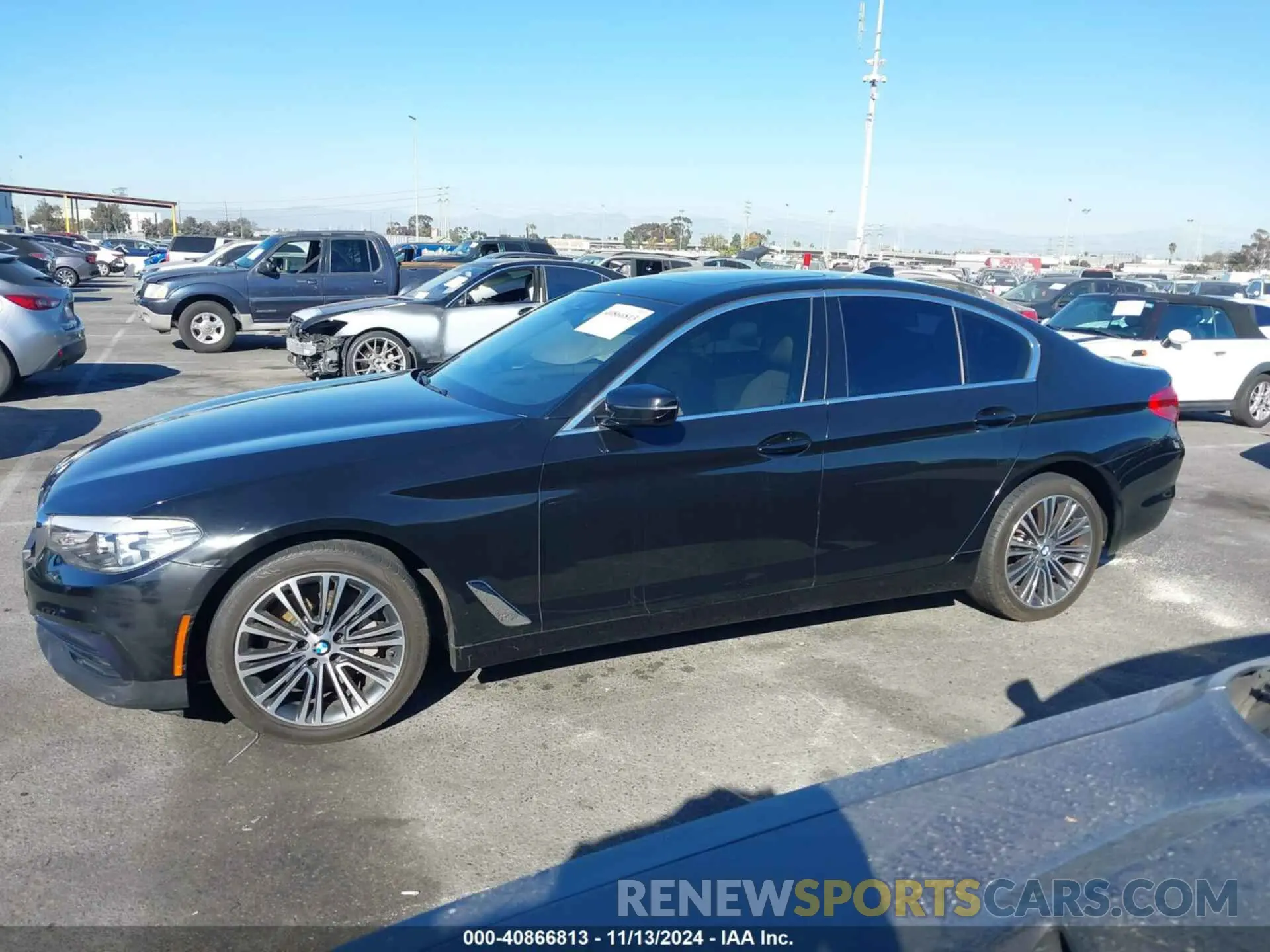 14 fotografías del automóvil dañado WBAJA5C53KBX86922 BMW 530I 2019