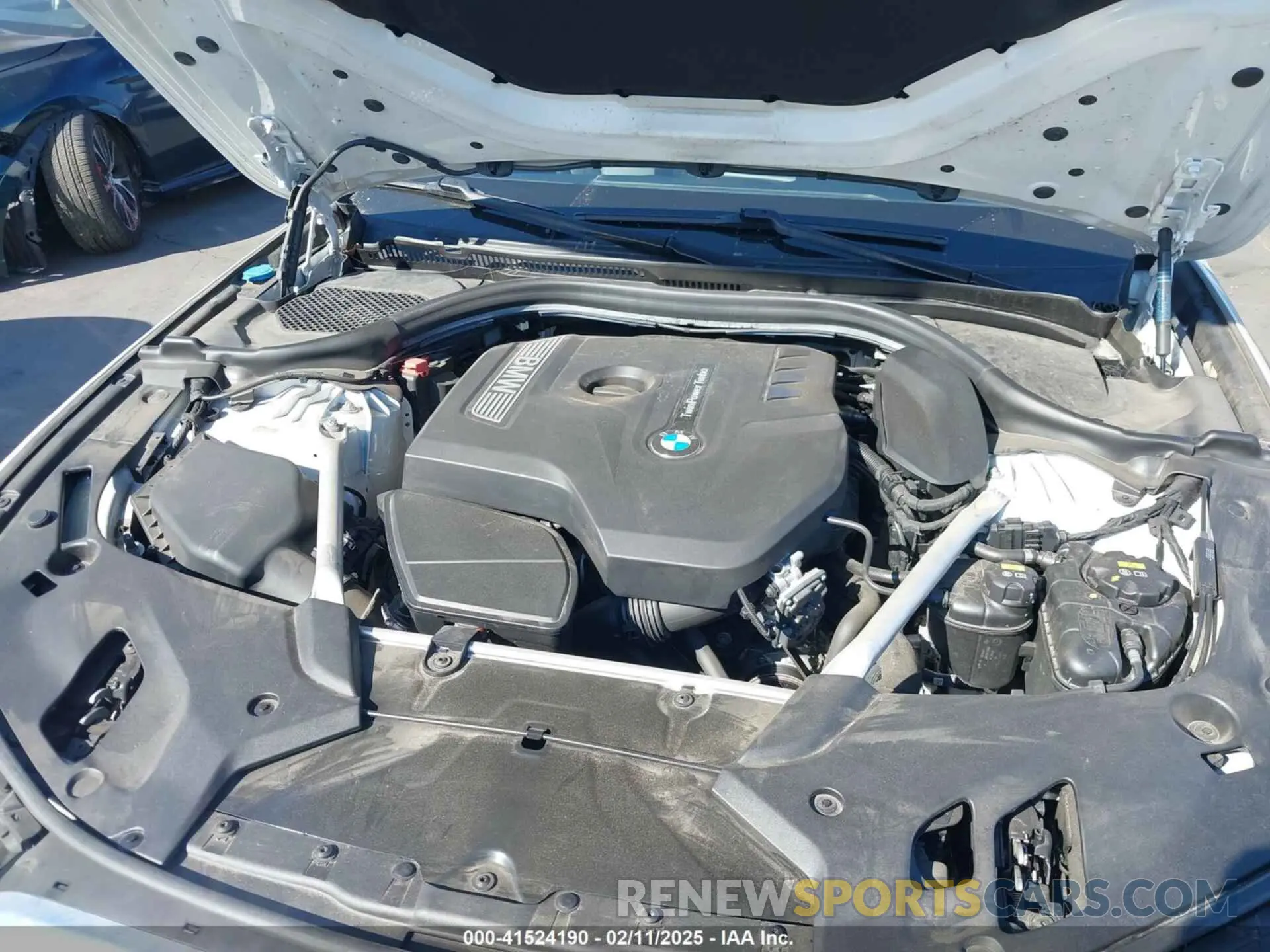 10 fotografías del automóvil dañado WBAJA5C53KWW48516 BMW 530I 2019