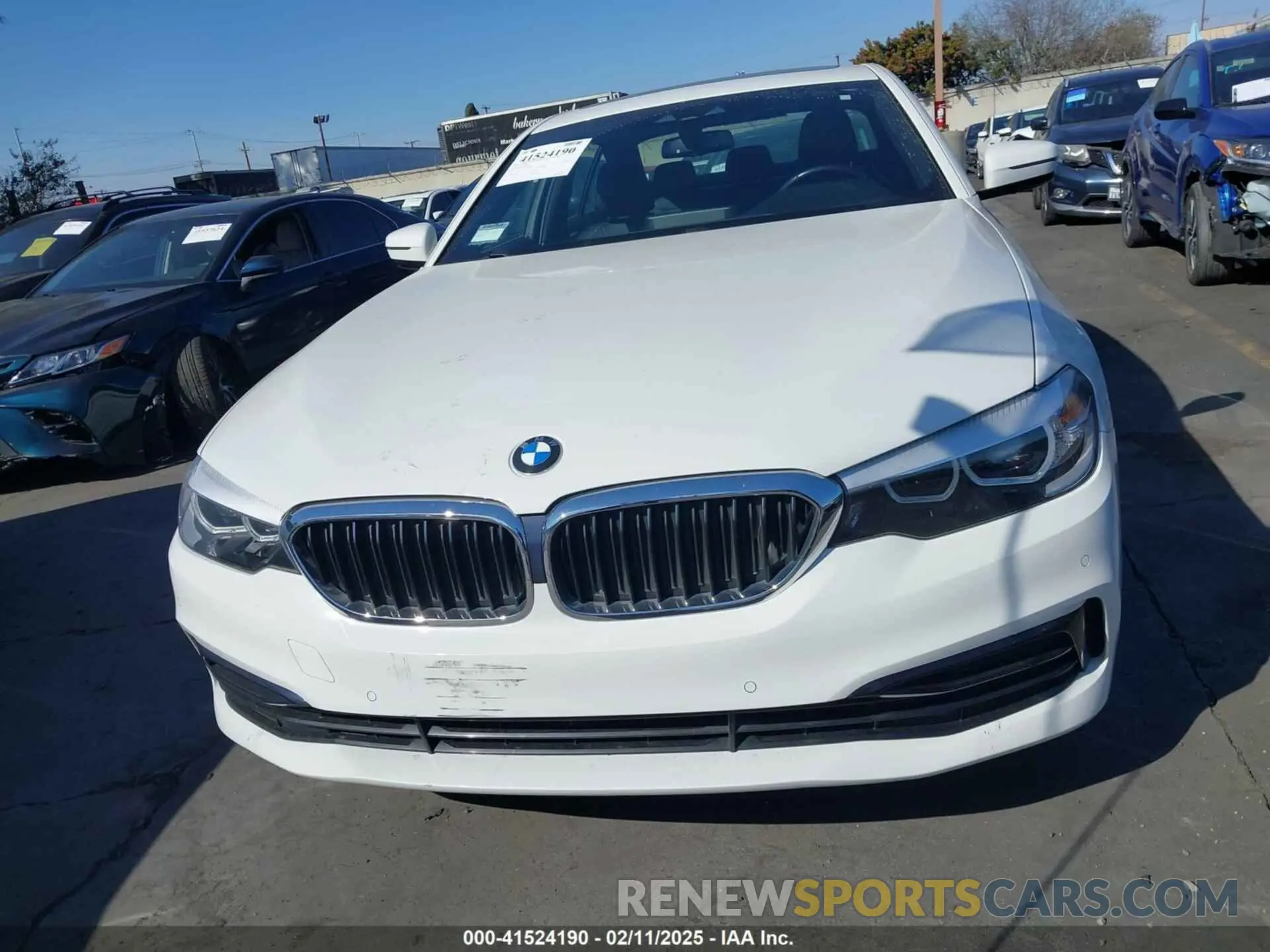 12 fotografías del automóvil dañado WBAJA5C53KWW48516 BMW 530I 2019