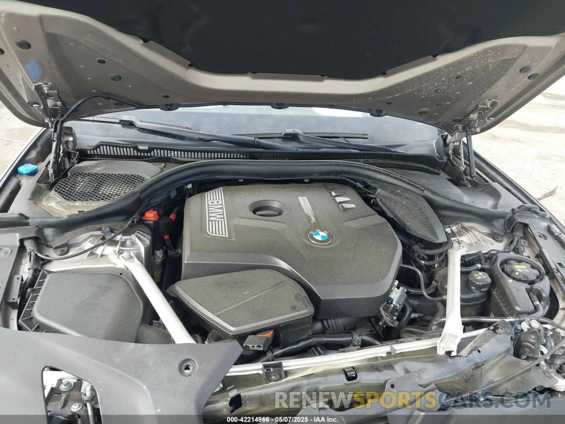 10 fotografías del automóvil dañado WBAJA5C56KWA58071 BMW 530I 2019