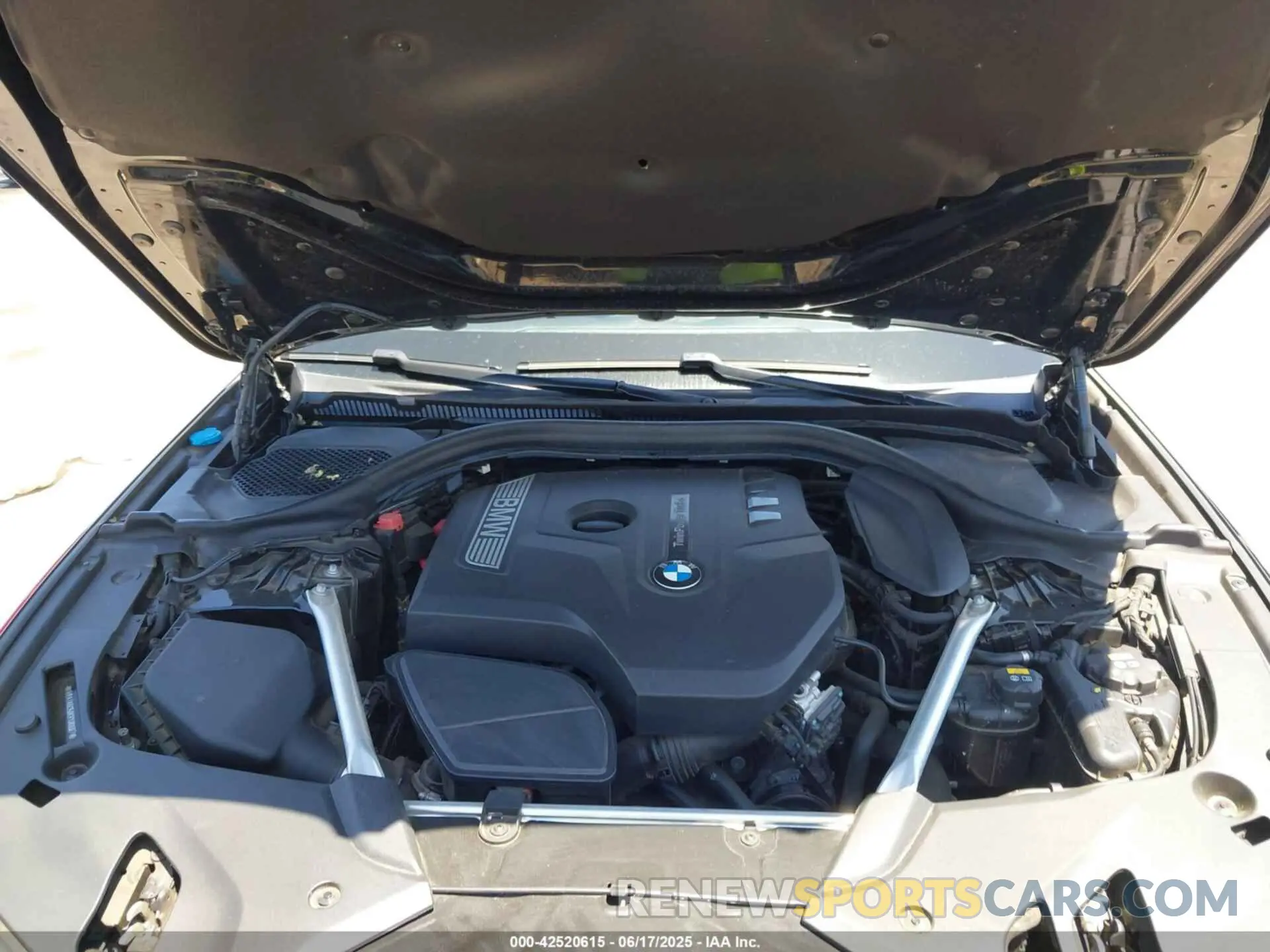10 fotografías del automóvil dañado WBAJA5C58KBX86687 BMW 530I 2019