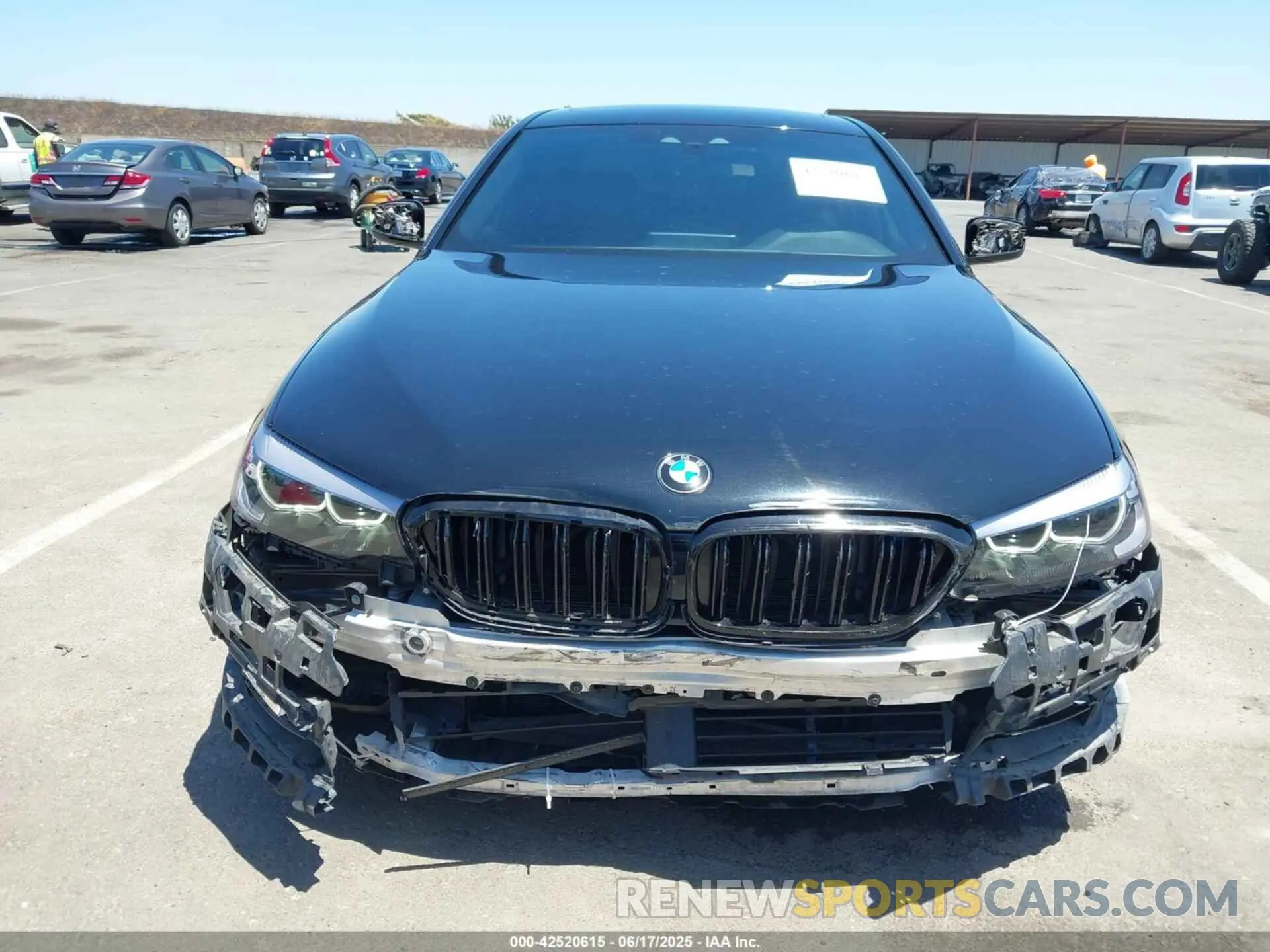 12 fotografías del automóvil dañado WBAJA5C58KBX86687 BMW 530I 2019