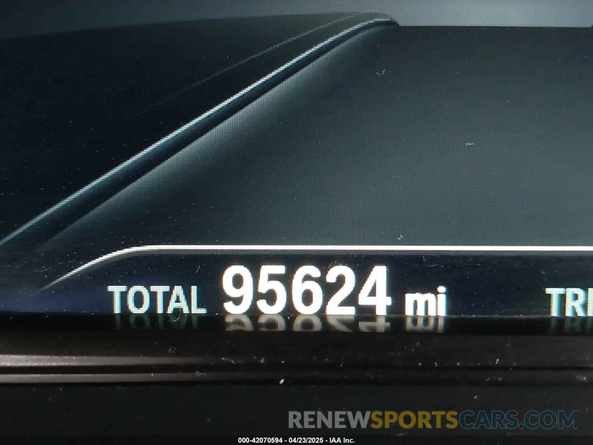 15 fotografías del automóvil dañado WBAJA5C58KBX88133 BMW 530I 2019
