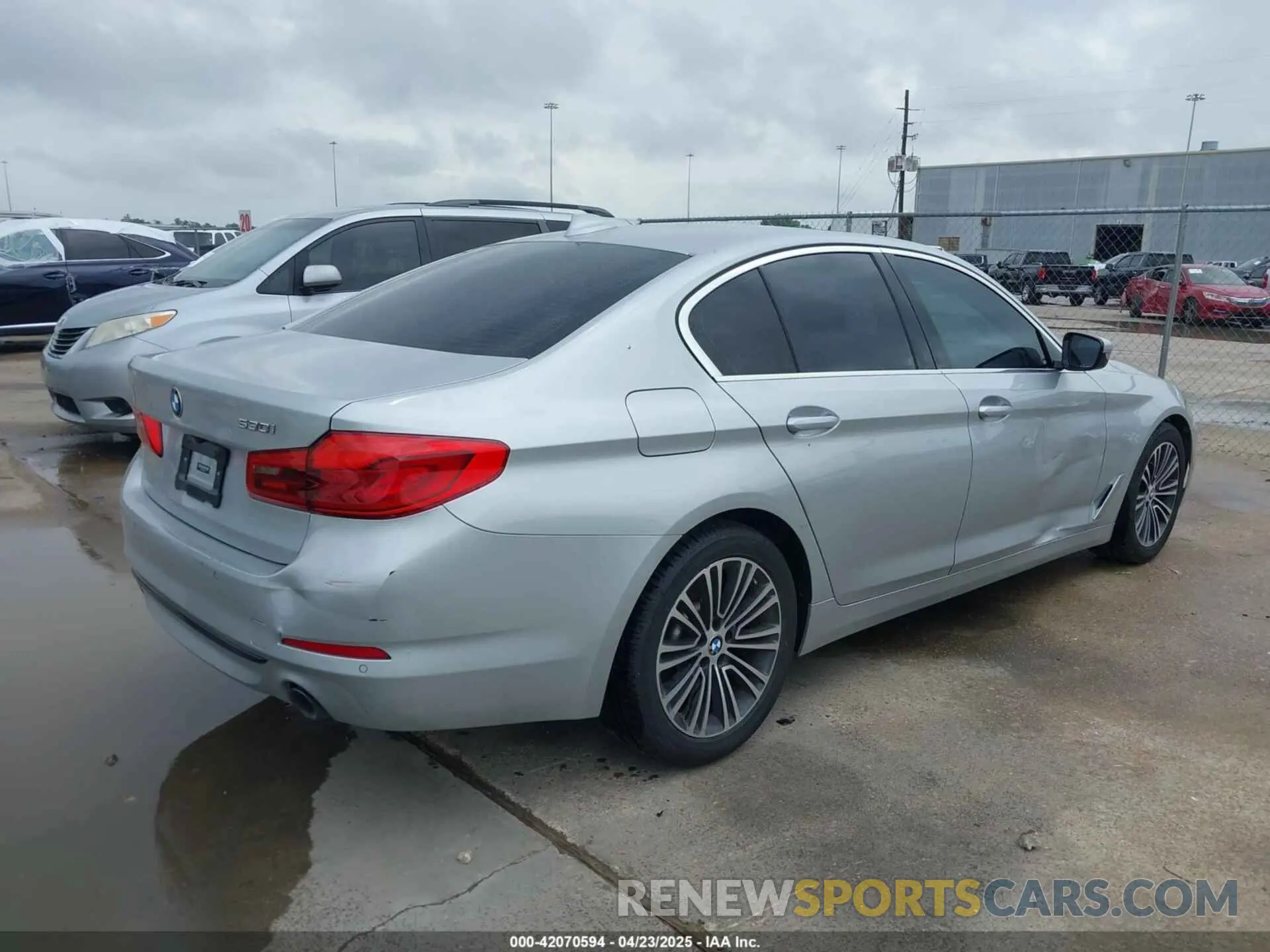 4 fotografías del automóvil dañado WBAJA5C58KBX88133 BMW 530I 2019