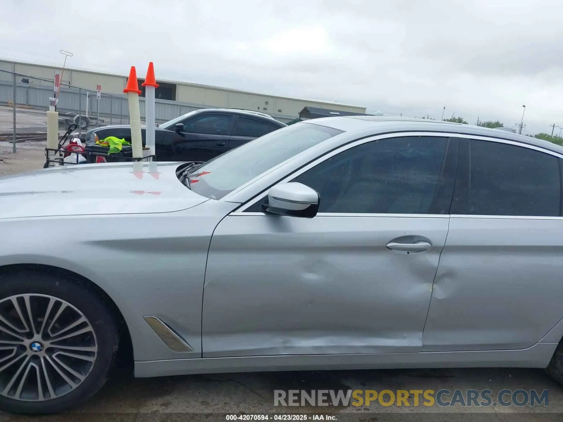 6 fotografías del automóvil dañado WBAJA5C58KBX88133 BMW 530I 2019