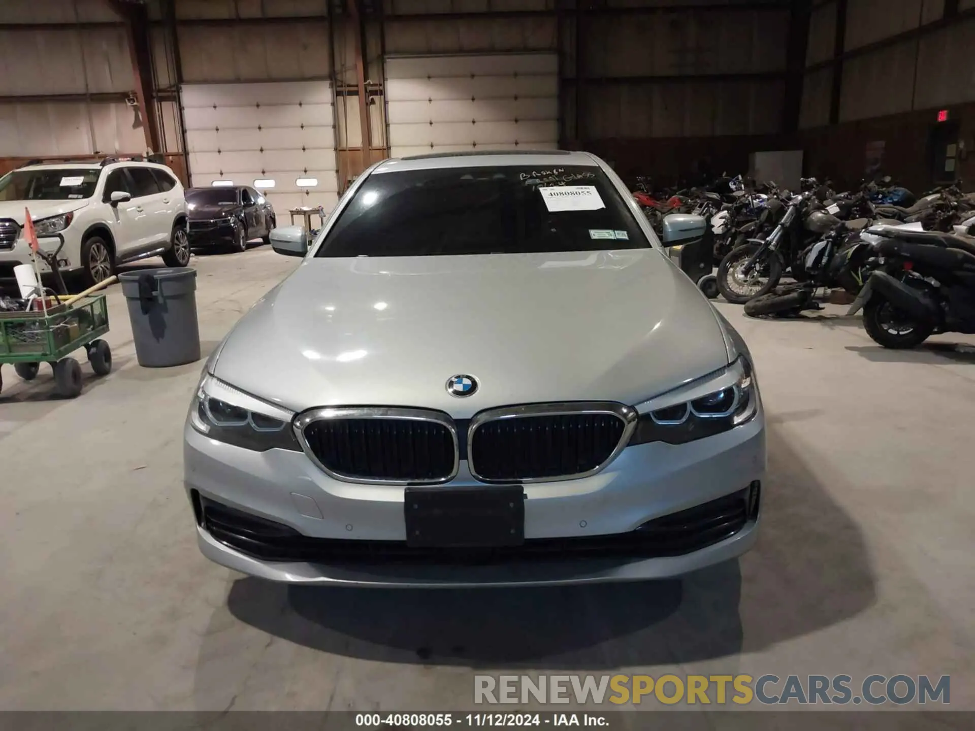 12 fotografías del automóvil dañado WBAJA5C59KWW35544 BMW 530I 2019