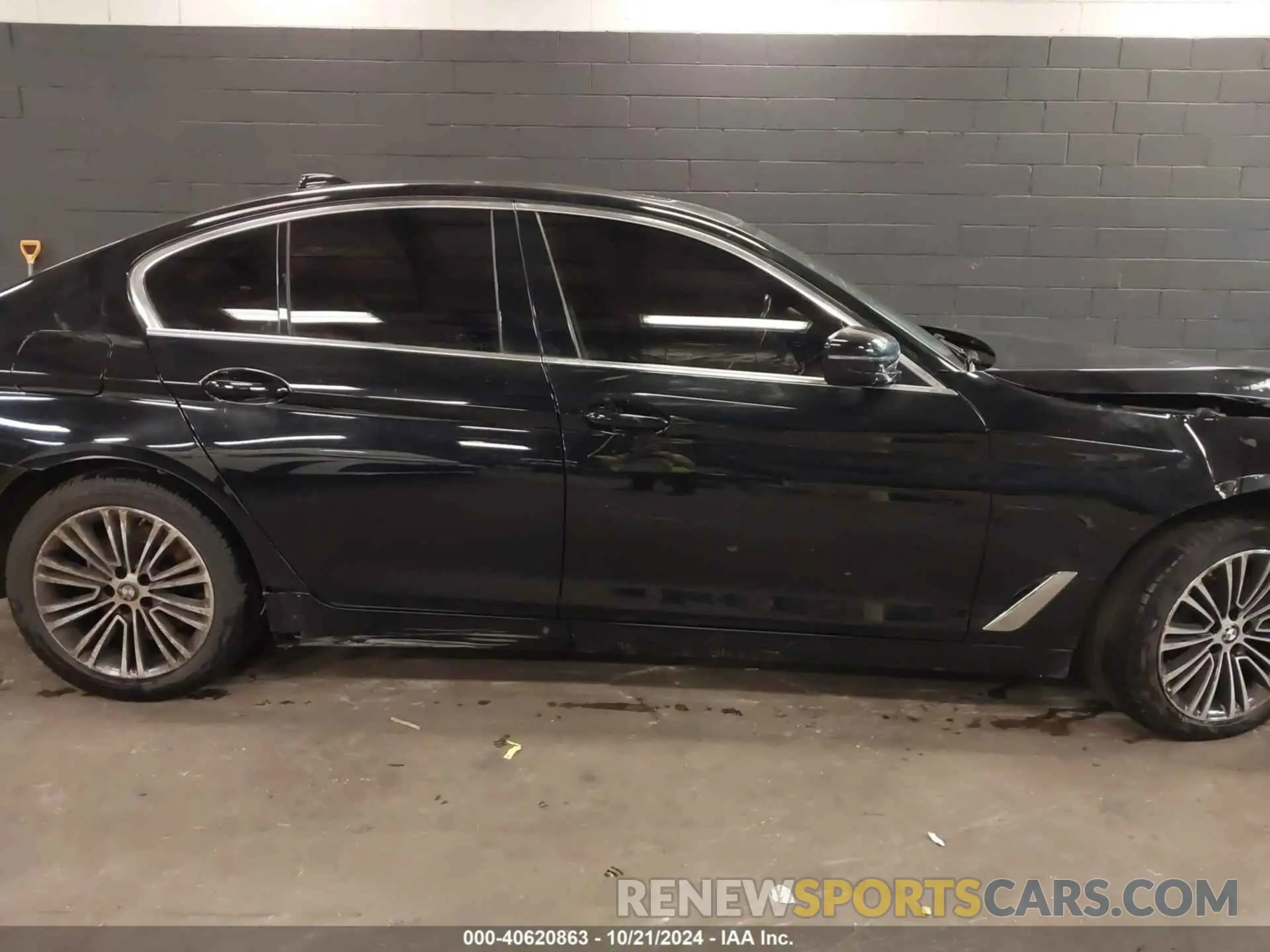 13 fotografías del automóvil dañado WBAJA7C53KG912503 BMW 530I 2019