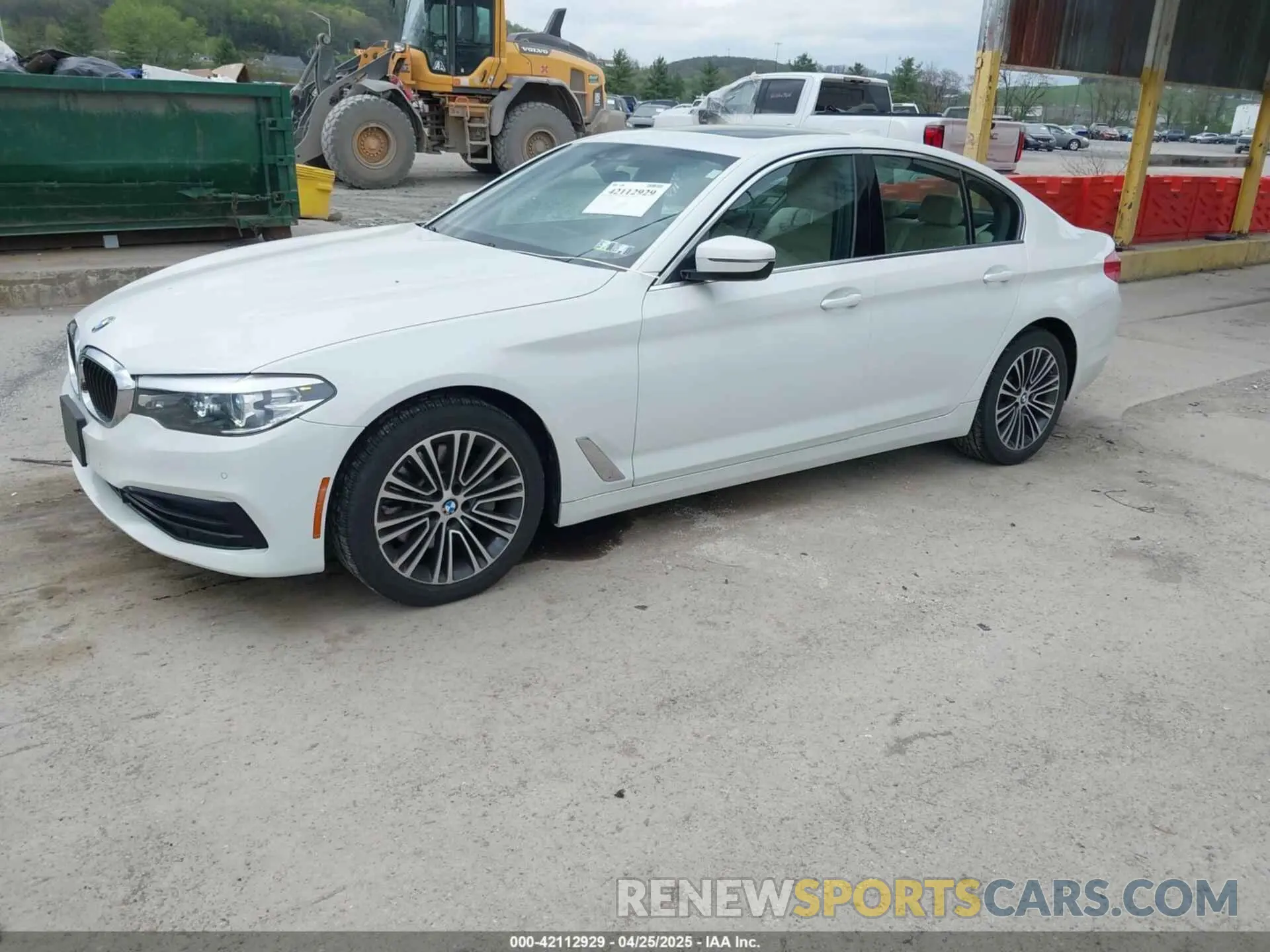 2 fotografías del automóvil dañado WBAJA7C54KWW17660 BMW 530I 2019