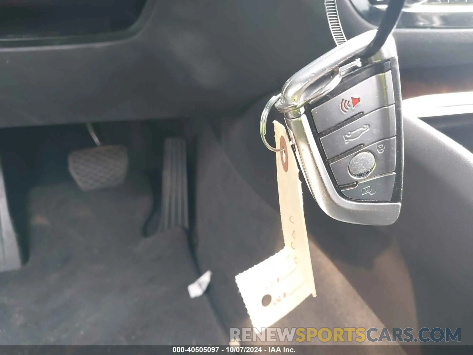 11 fotografías del automóvil dañado WBAJA7C55KWW02584 BMW 530I 2019
