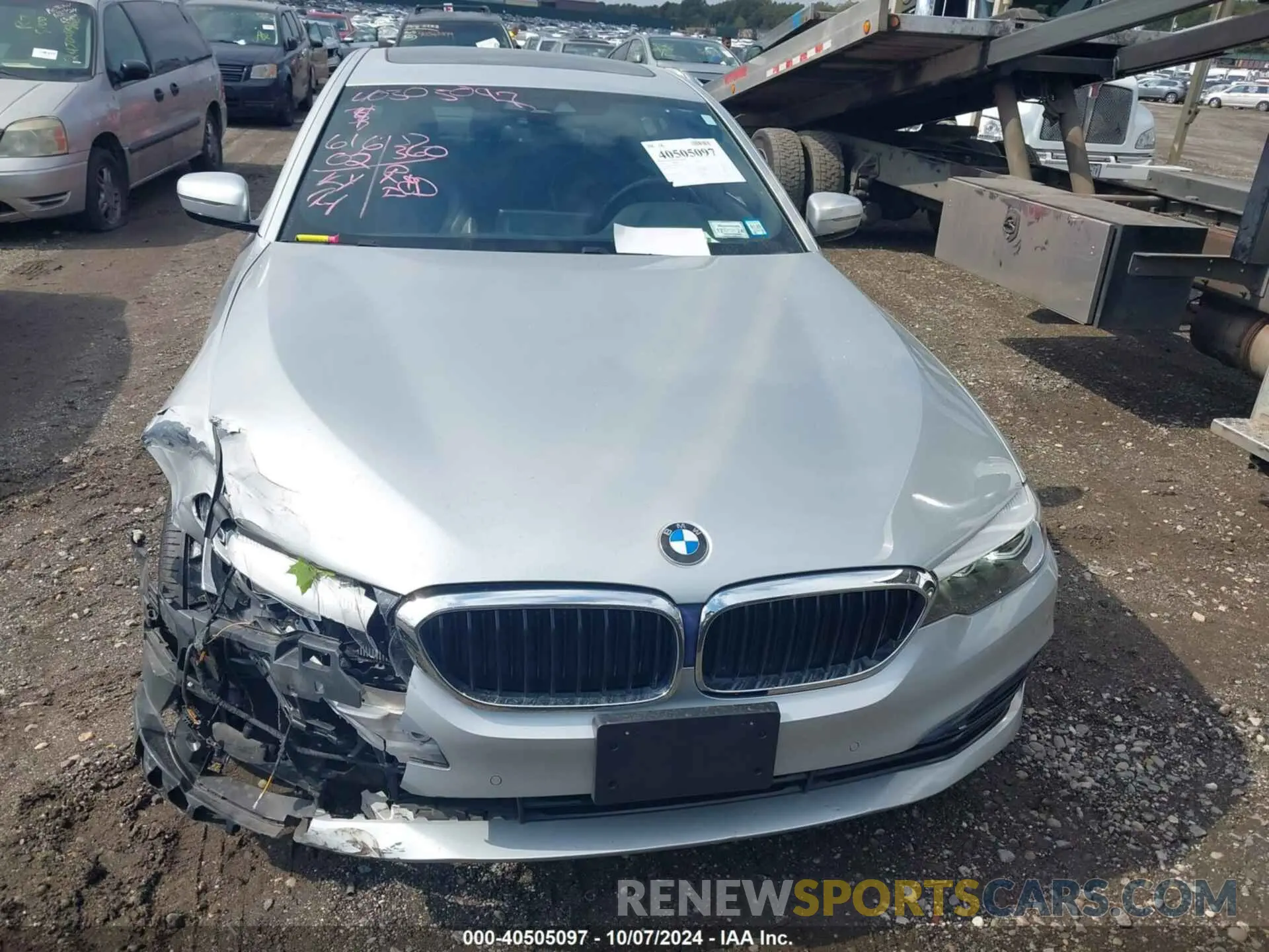 12 fotografías del automóvil dañado WBAJA7C55KWW02584 BMW 530I 2019