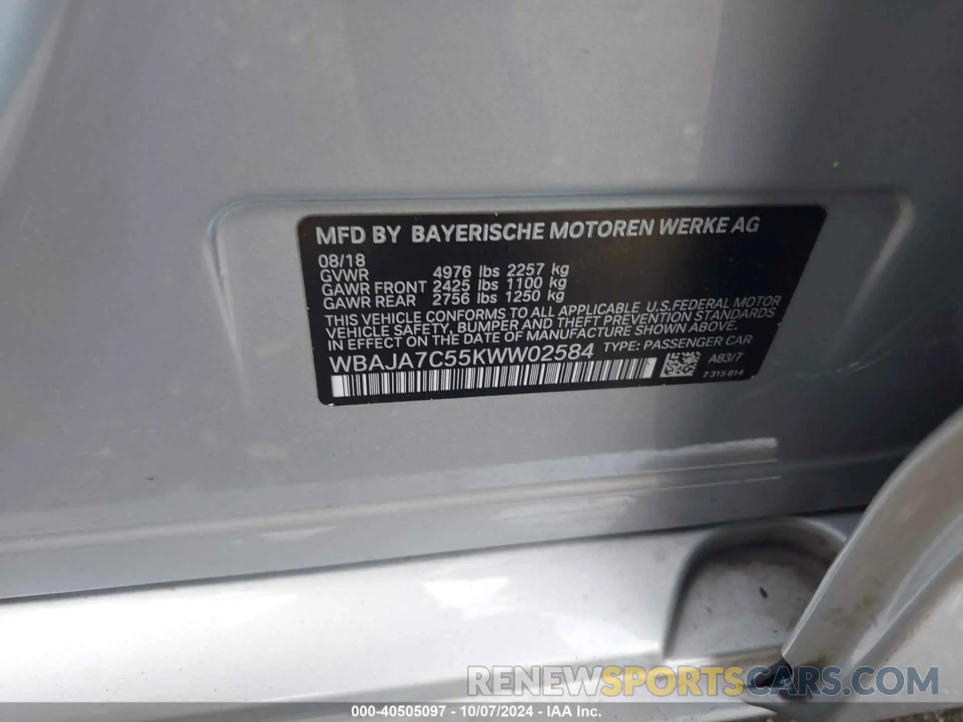 9 fotografías del automóvil dañado WBAJA7C55KWW02584 BMW 530I 2019