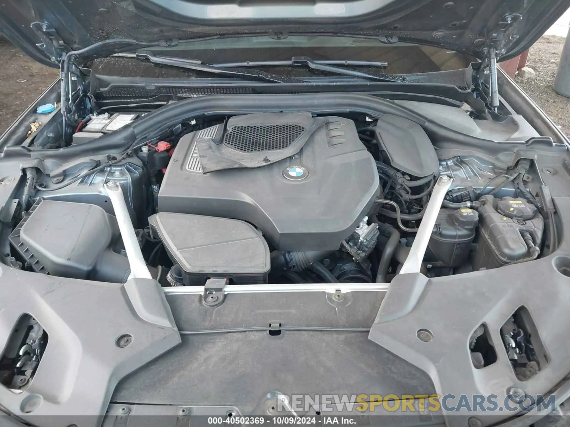 10 fotografías del automóvil dañado WBAJA7C59KWW23101 BMW 530I 2019