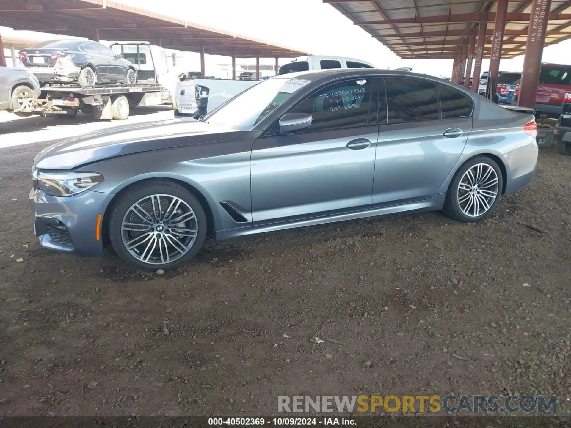 14 fotografías del automóvil dañado WBAJA7C59KWW23101 BMW 530I 2019
