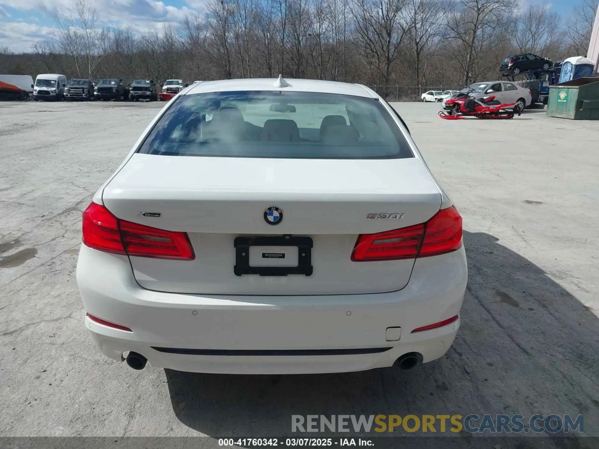 16 fotografías del automóvil dañado WBAJA7C5XKWW23351 BMW 530I 2019