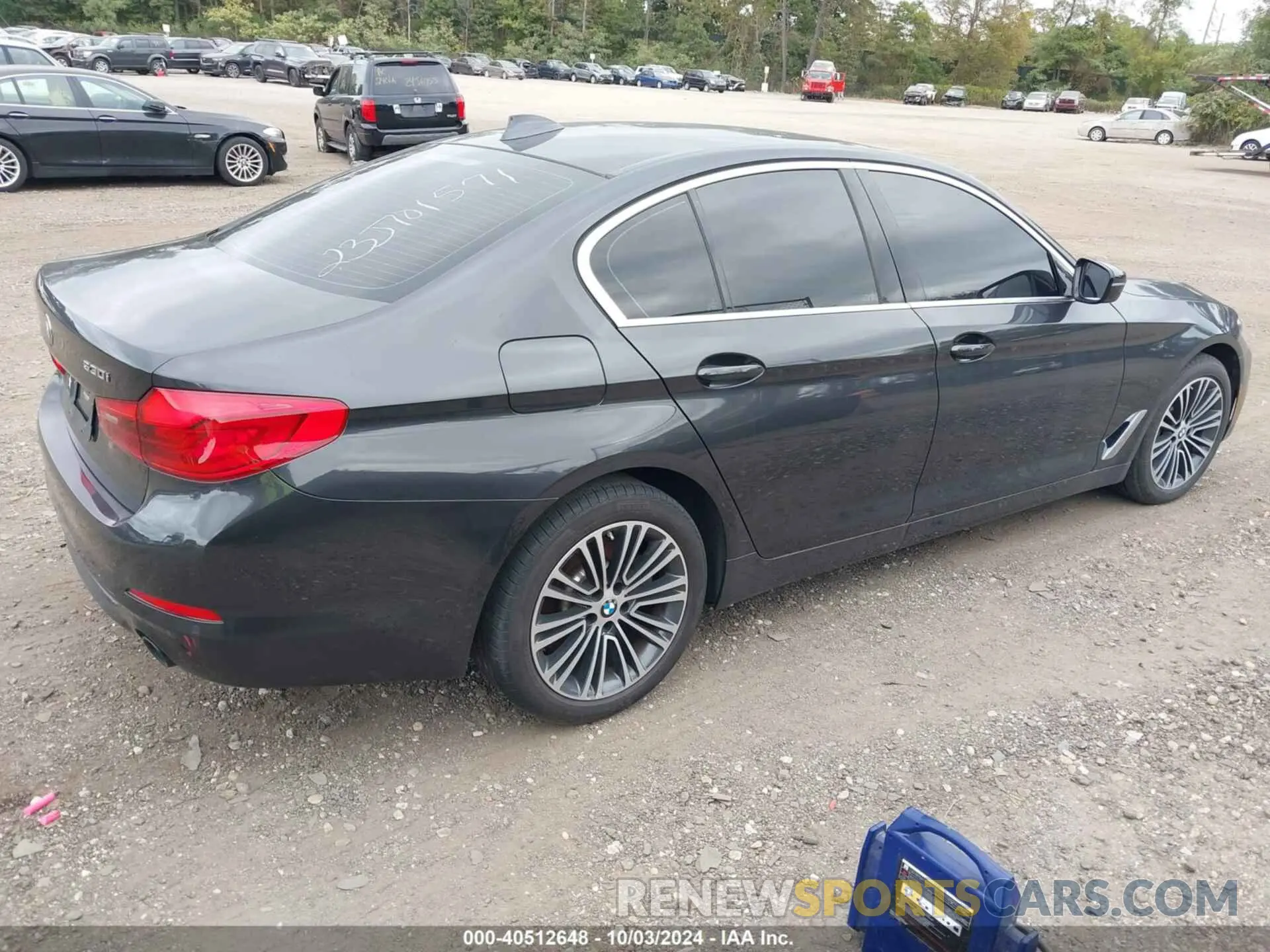 4 fotografías del automóvil dañado WBAJR7C01LCD64882 BMW 530I 2020