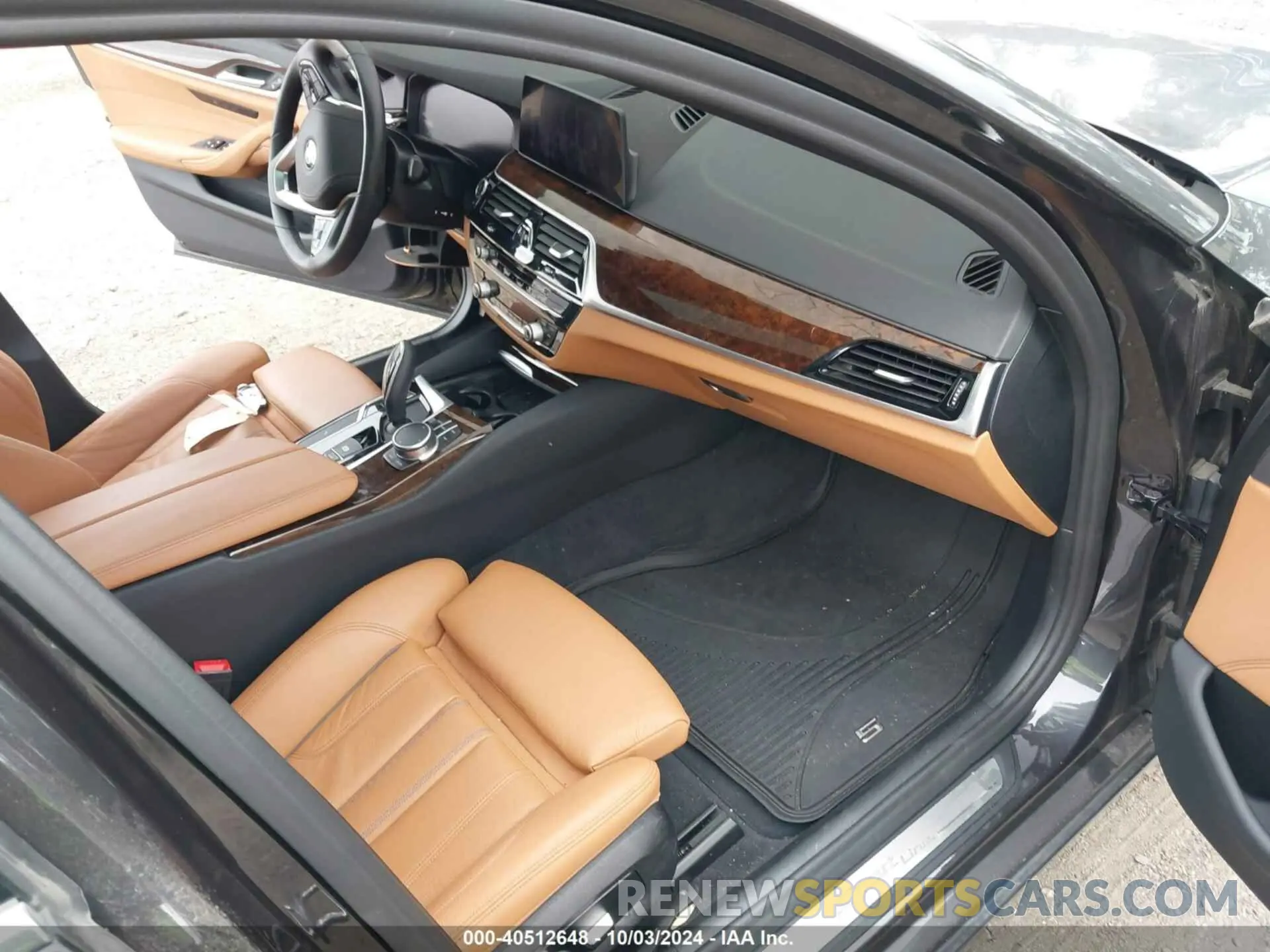 5 fotografías del automóvil dañado WBAJR7C01LCD64882 BMW 530I 2020