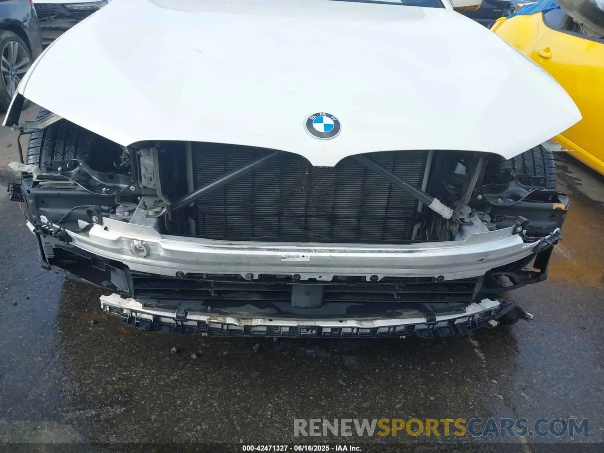 6 fotografías del automóvil dañado WBAJR7C06LWW55468 BMW 530I 2020