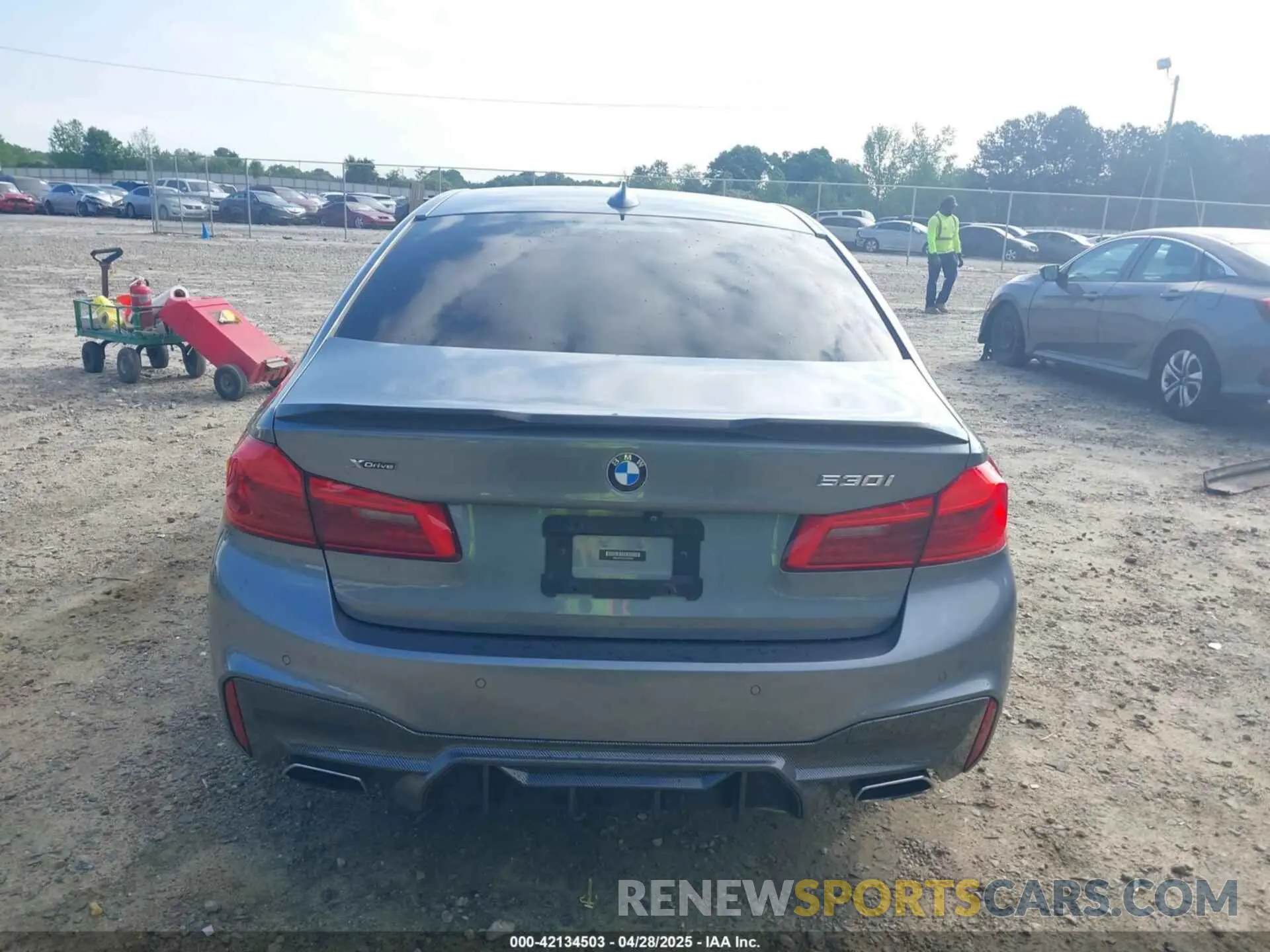 16 fotografías del automóvil dañado WBAJR7C0XLCD55694 BMW 530I 2020
