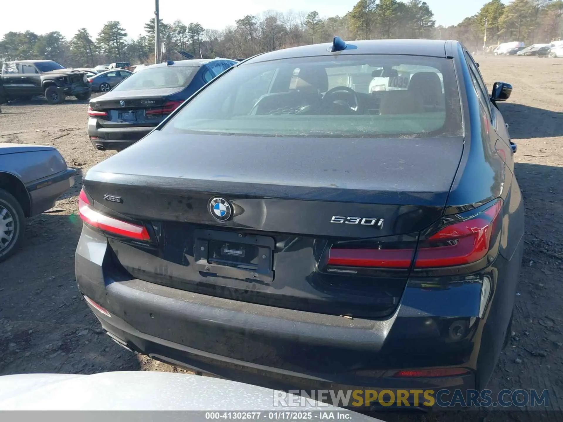 16 fotografías del automóvil dañado WBA13BJ01MWX20770 BMW 530I 2021